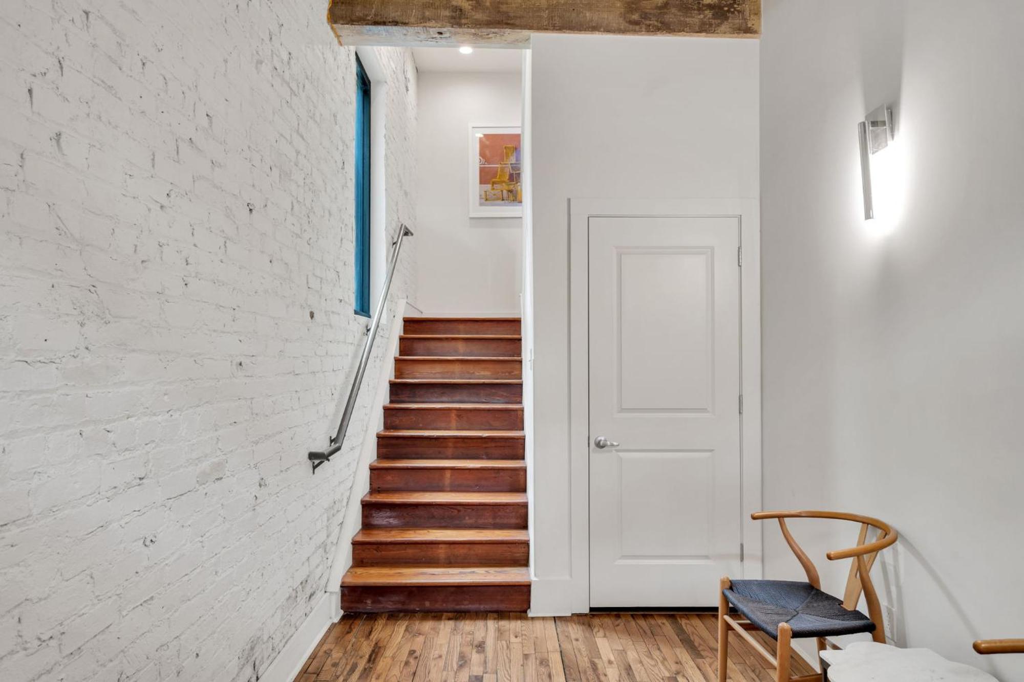 Esplanade Ave Wbalcony Across French Quarter Hotel