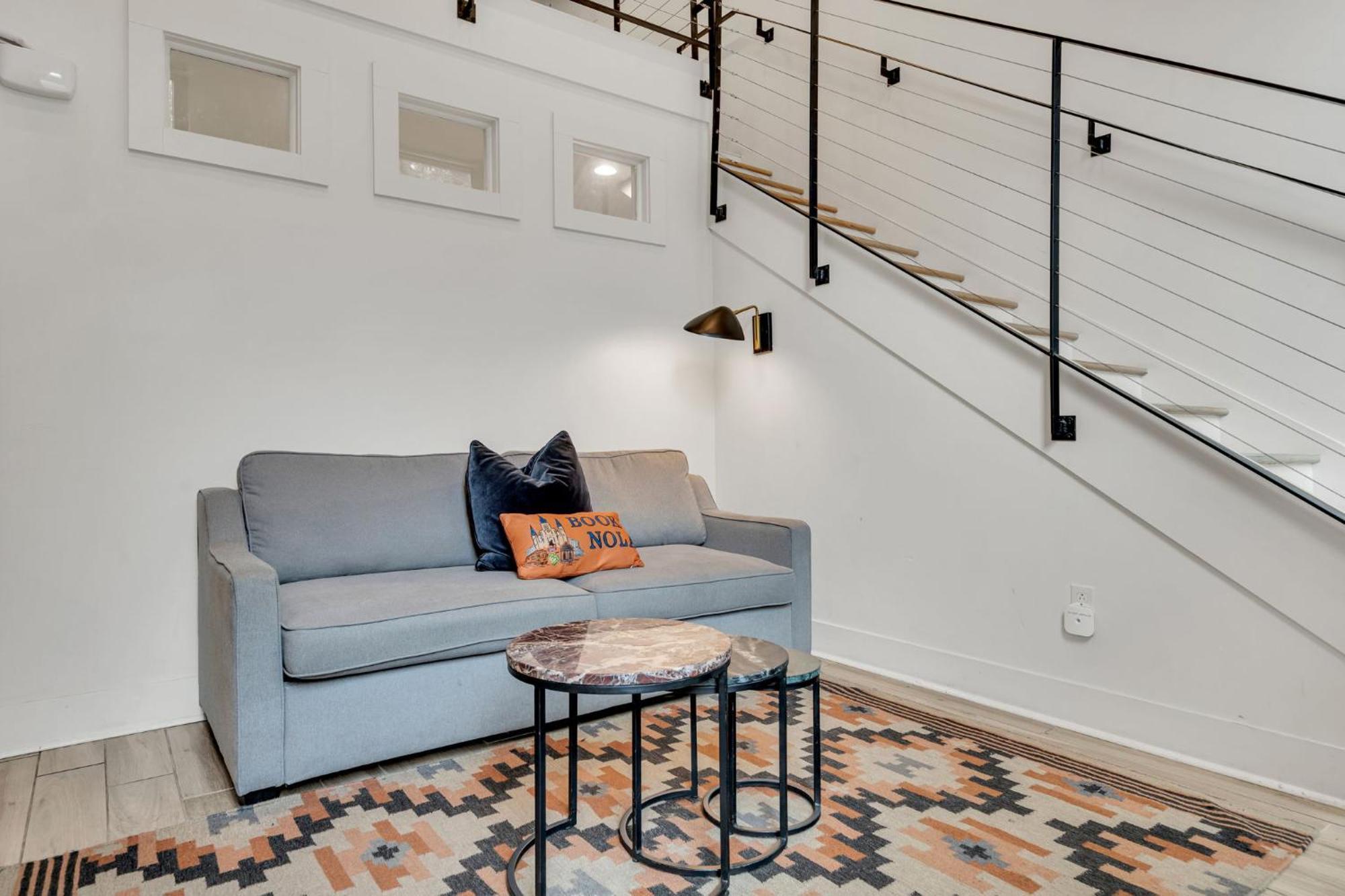 Hotel Marigny Hideaway Across From French Quarter