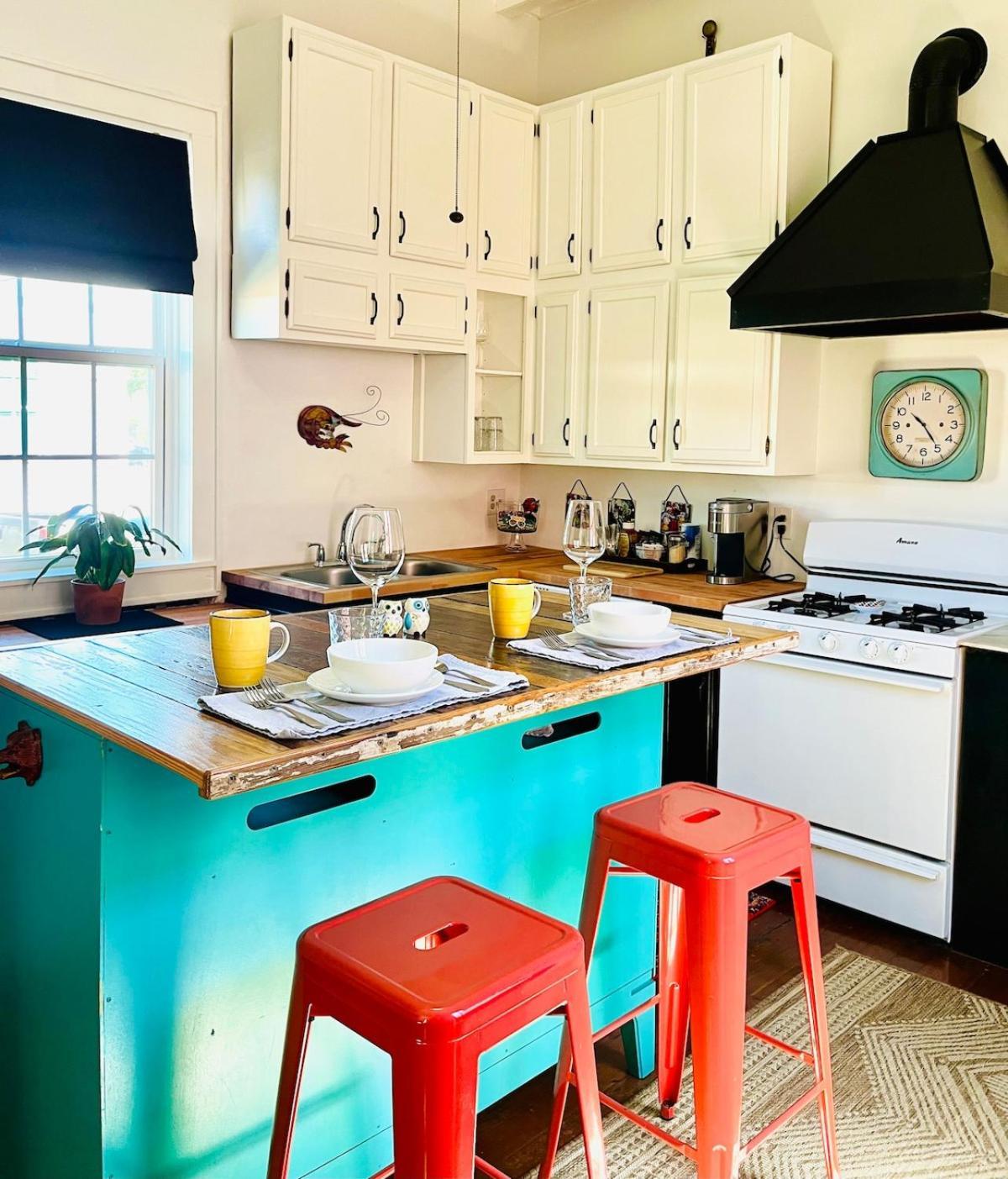 Holiday home Charming Hideaway *