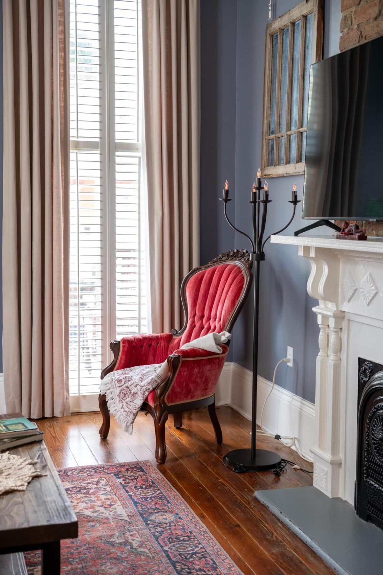 Luxury Historic Shotgun In Lower Garden District New Orleans