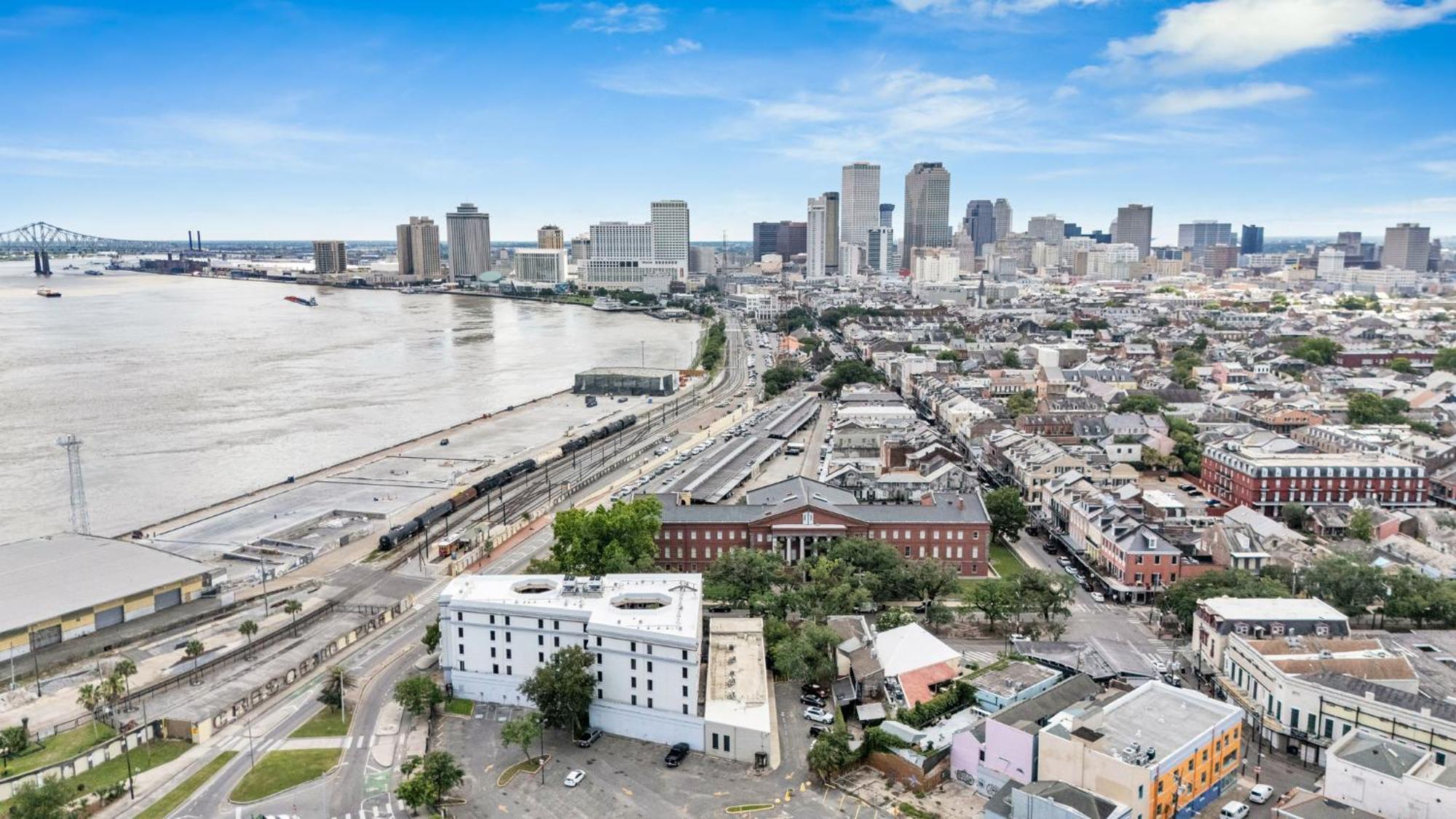 Chic Getaway Across From French Quarter