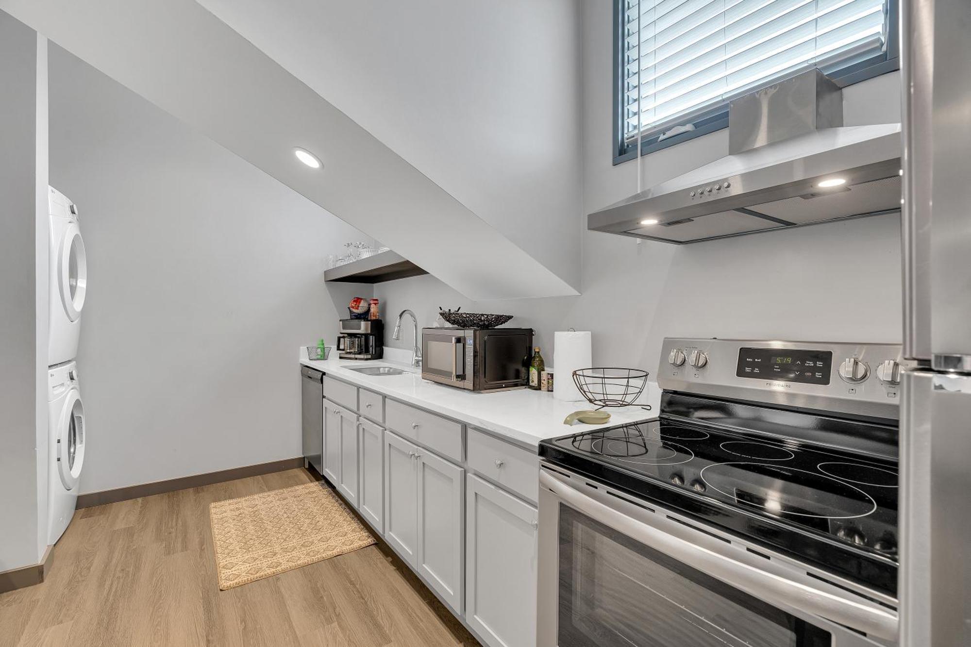 Apartment Bywater At 4200 St Claude Avenue New Orleans