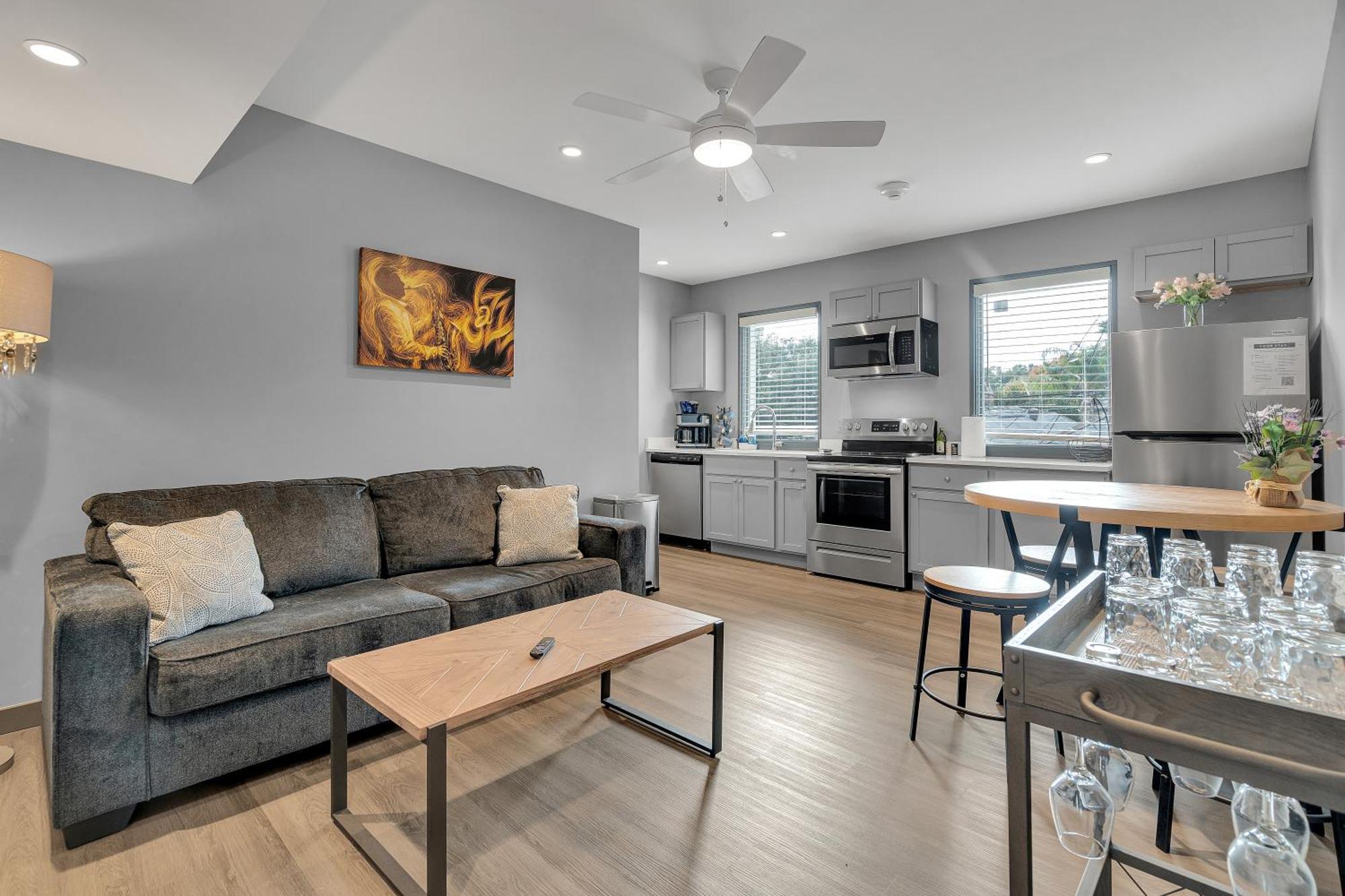 Apartment Bywater At 4200 St Claude Avenue