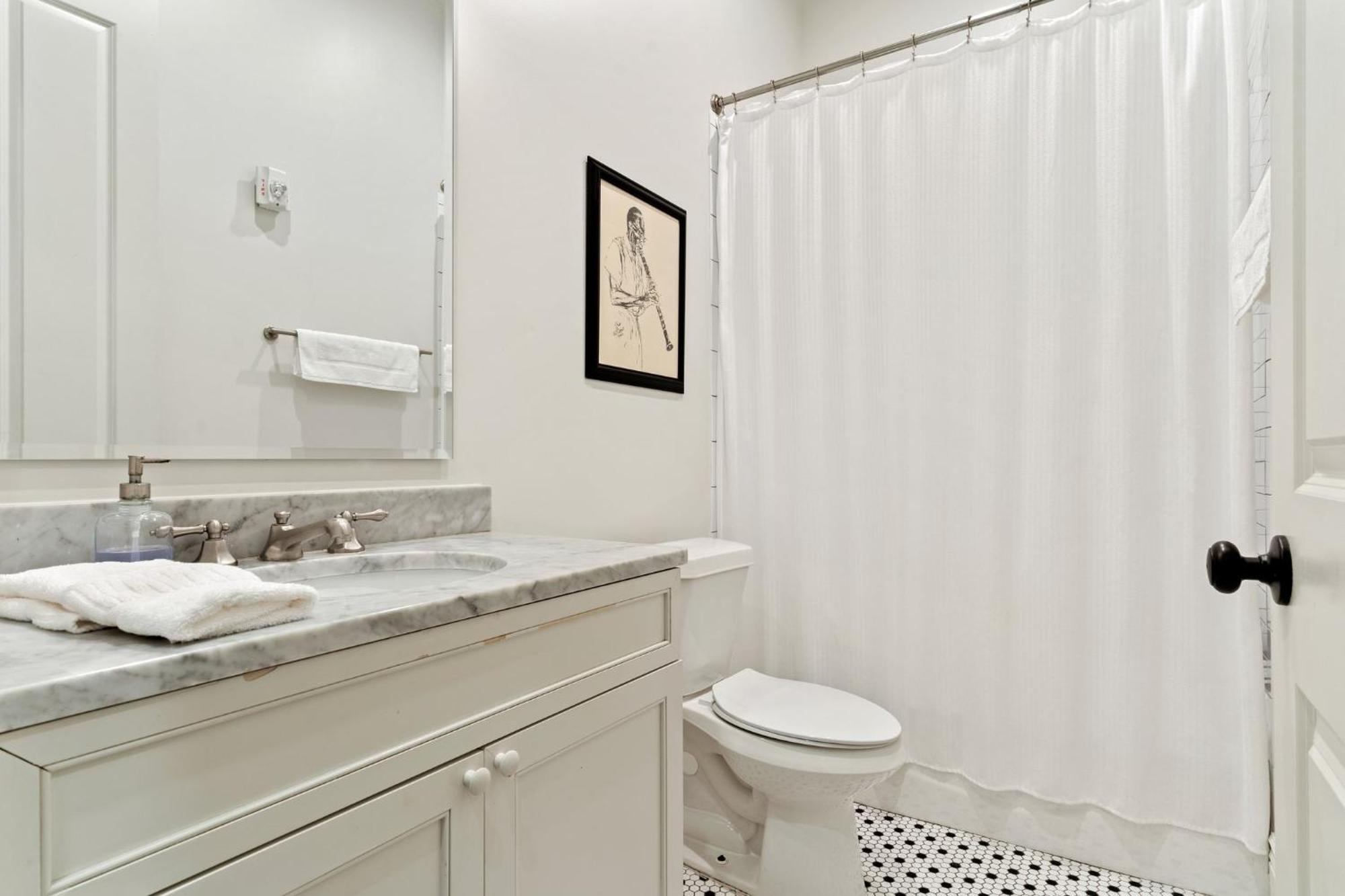 Group-friendly Nola Near Bourbon Hotel New Orleans