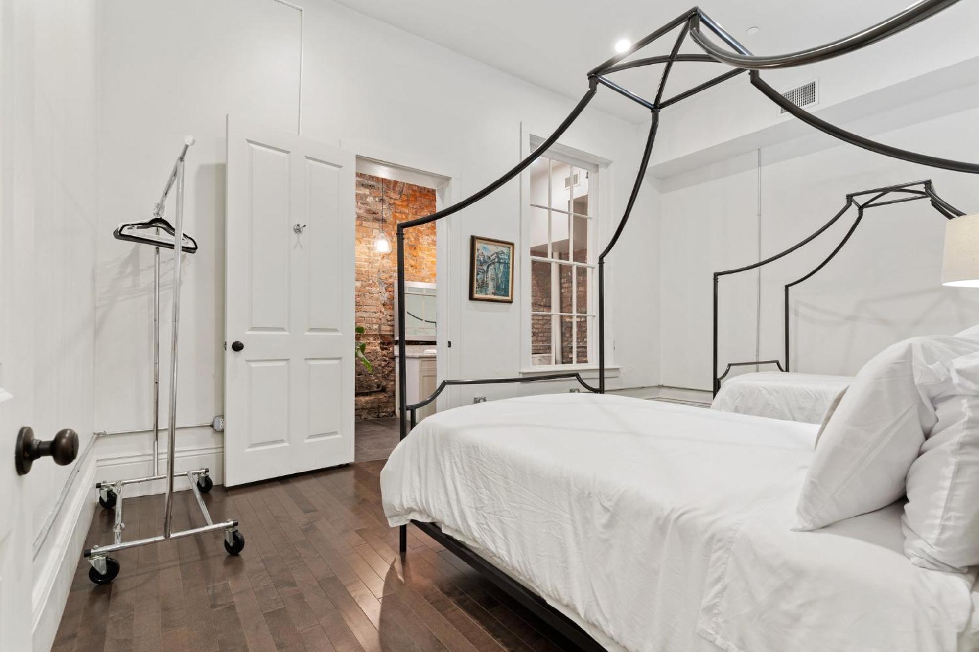 Group-friendly Nola Near Bourbon Hotel