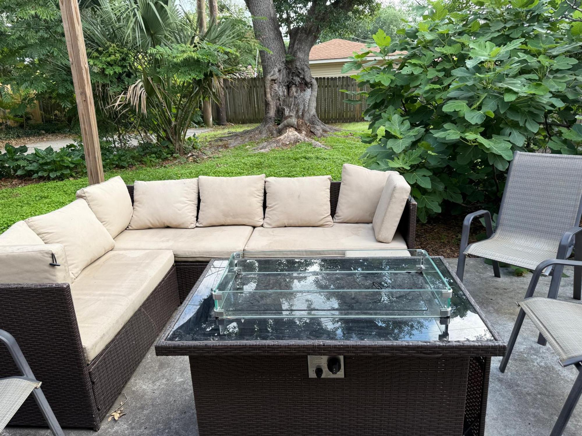 Holiday home Le Belle - 4 Bdrm With Pool Table - Pet Friendly