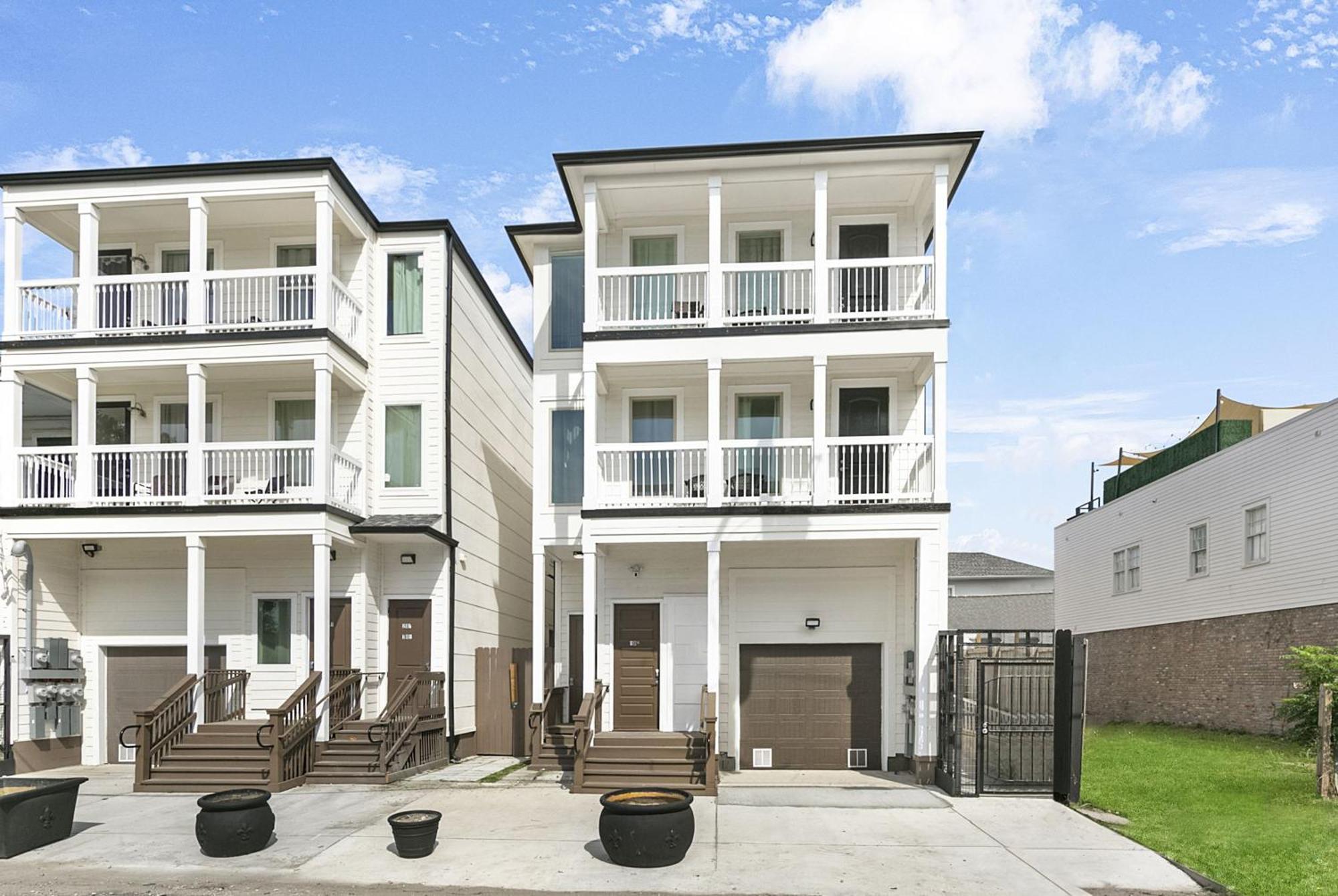 Stunning Close To French Quarter Apartment *