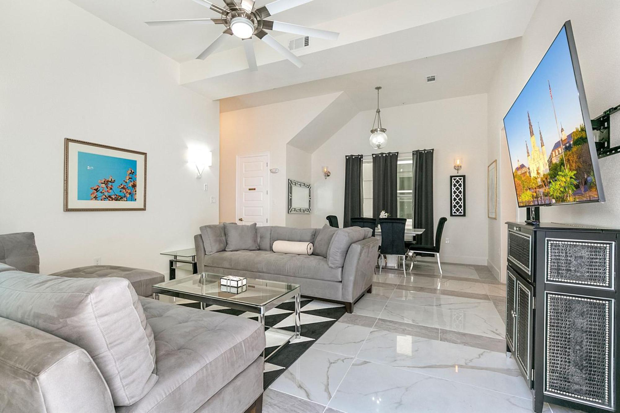 Stunning Close To French Quarter Apartment New Orleans