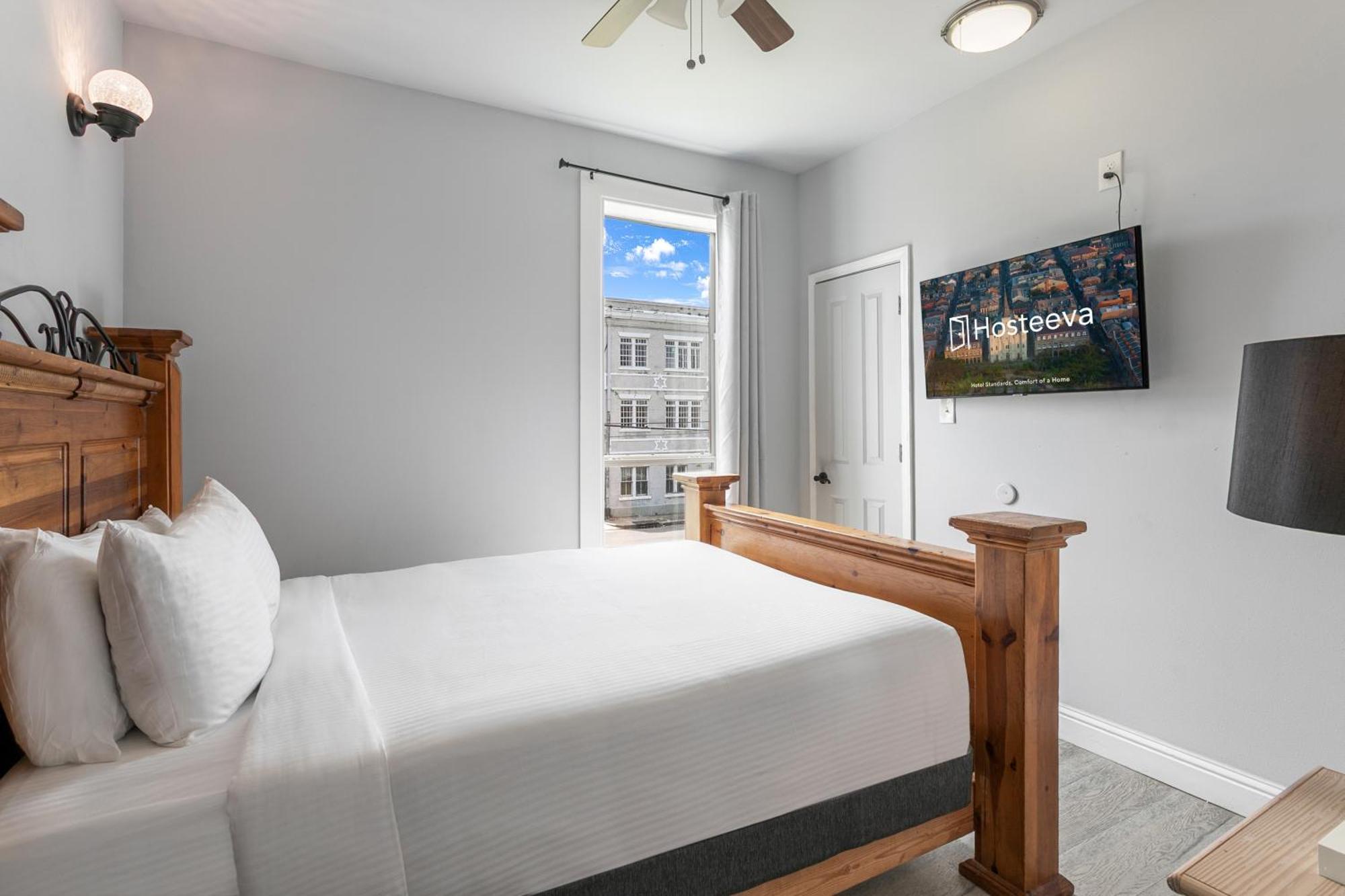 Baronne Street Spacious And Fully Furnished New Orleans