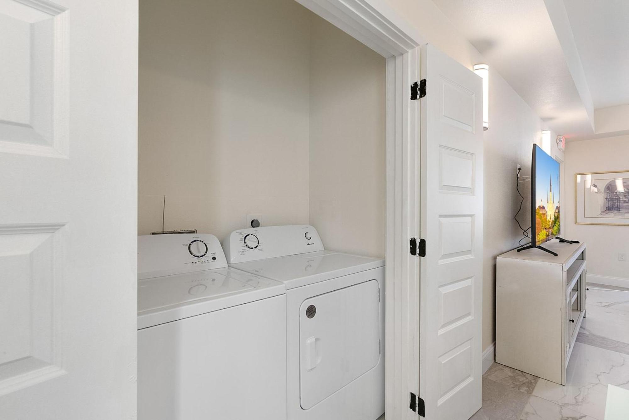 Stunning Close To French Quarter Apartment