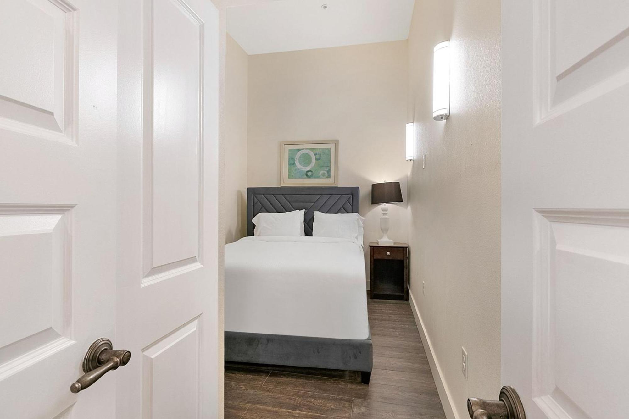 Stunning Close To French Quarter Apartment