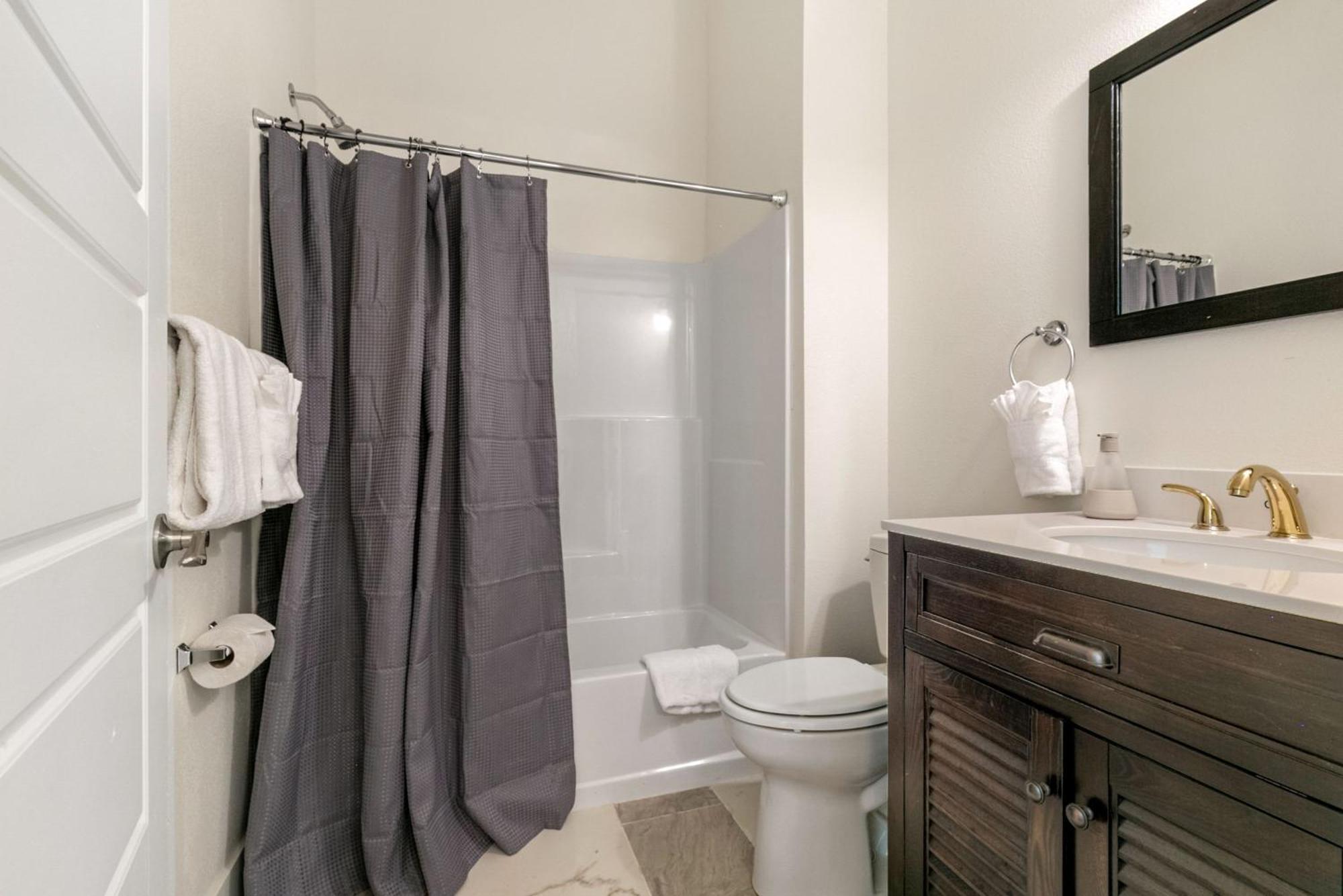 Stunning Close To French Quarter New Orleans