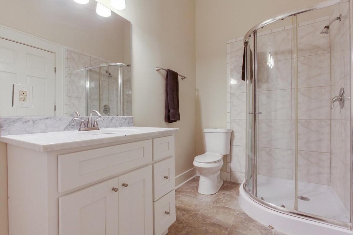 Cute 1bed 1bath 4blocks From French Q, Steps From Jazz & Music Venues