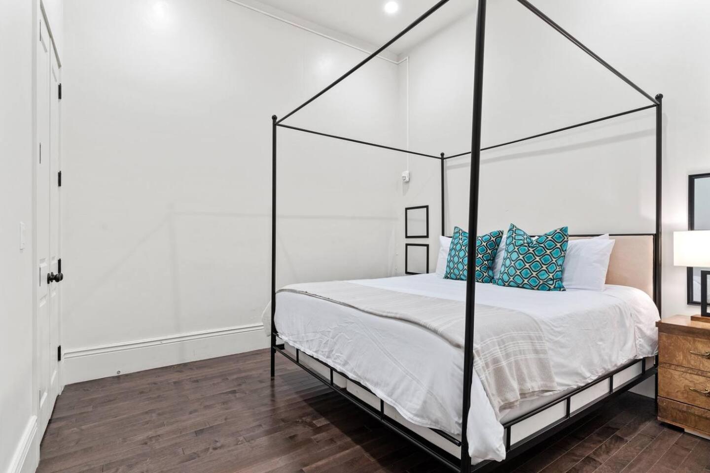 Group-friendly Nola Near Bourbon Hotel *