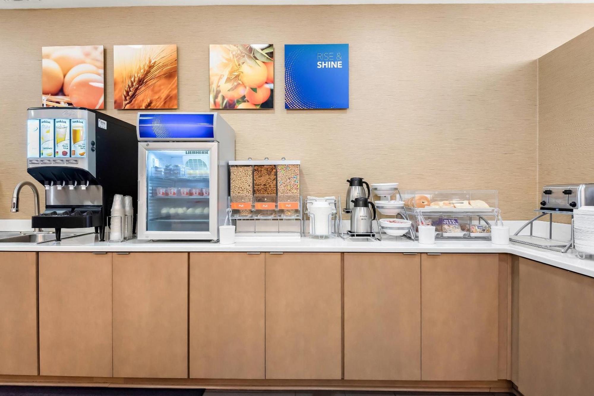 Hotel Comfort East 2*