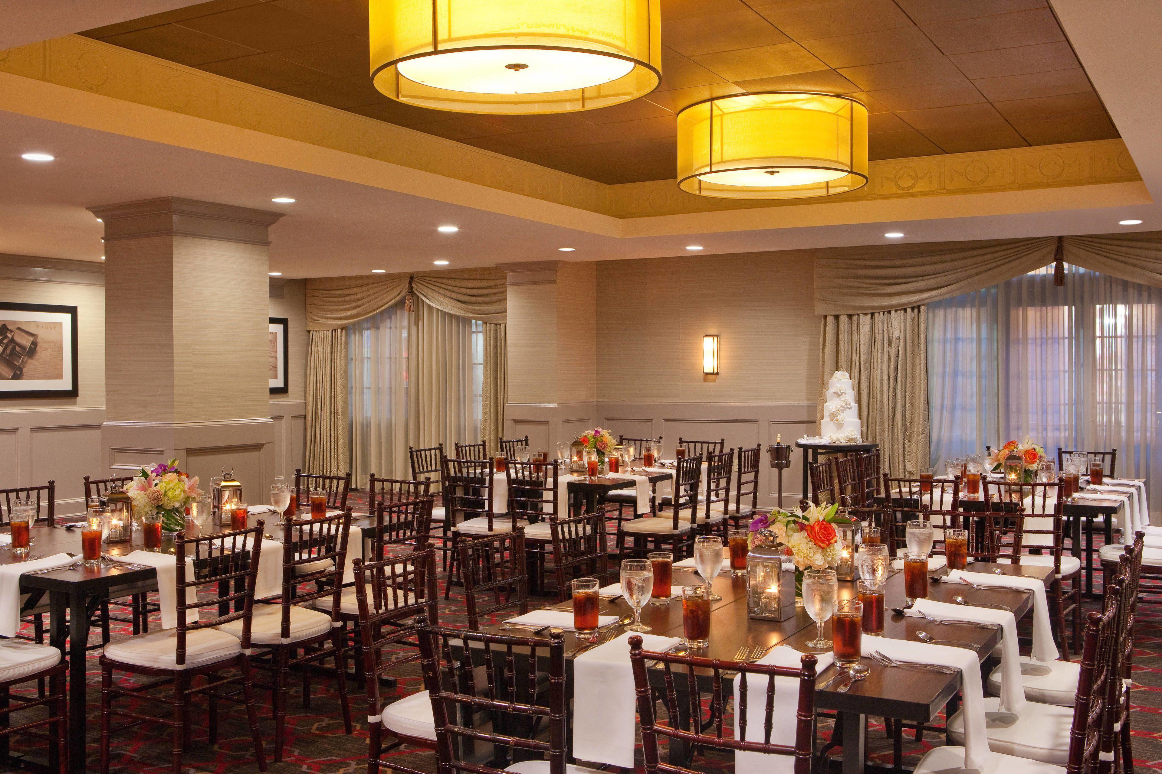 Four Points By Sheraton French Quarter Hotel 4*