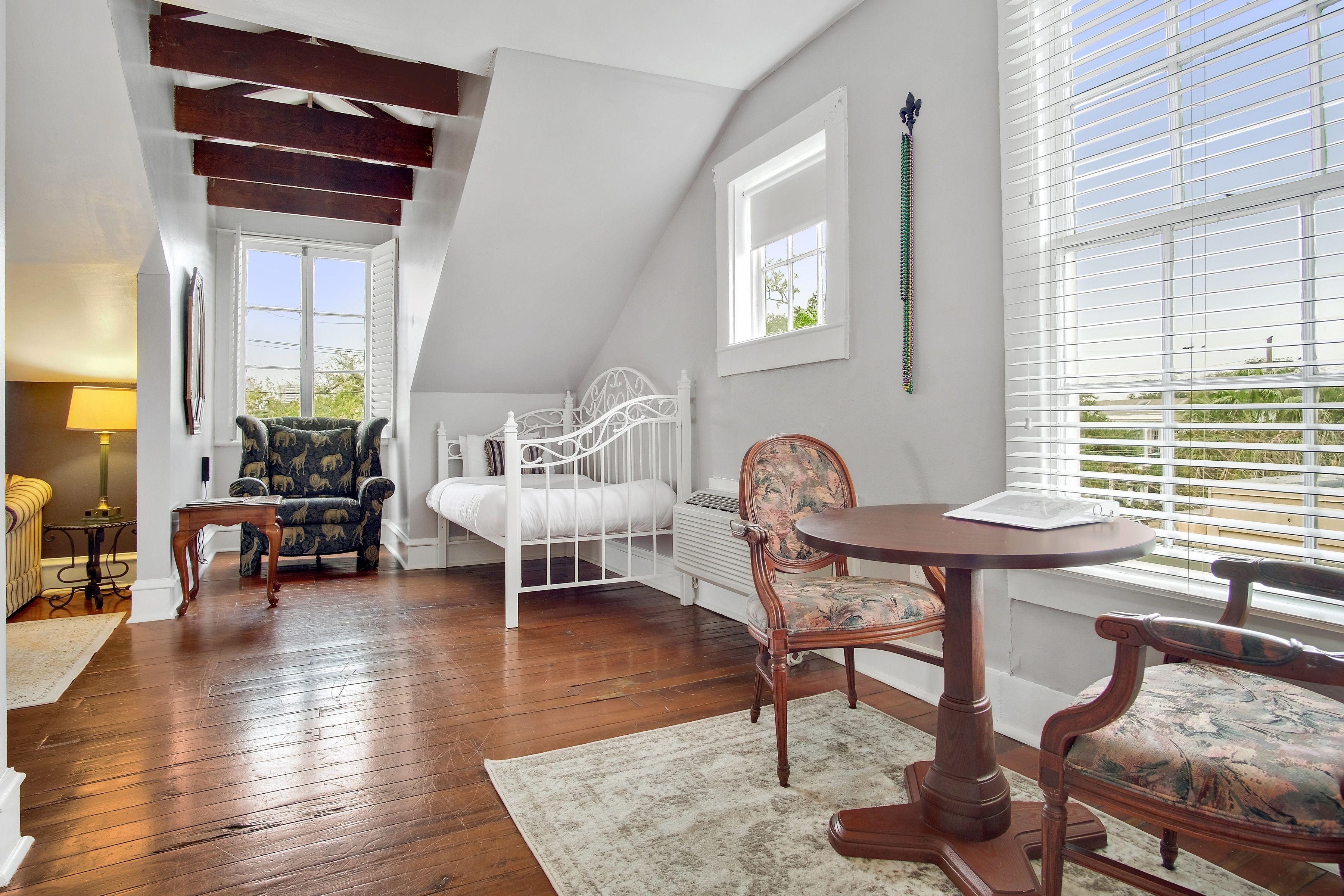 Hotel Rathbone Mansions New Orleans