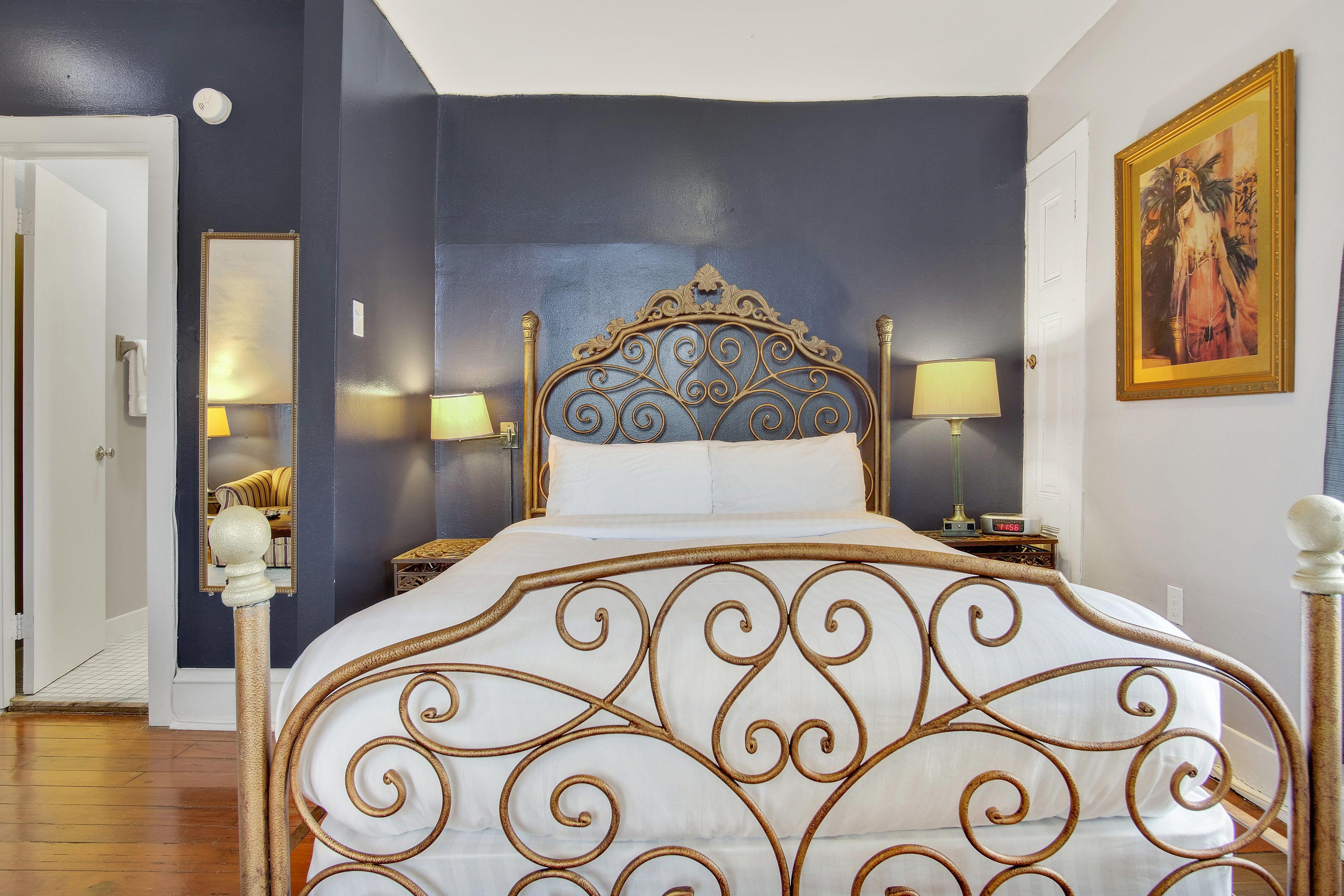 Rathbone Mansions Hotel 3*