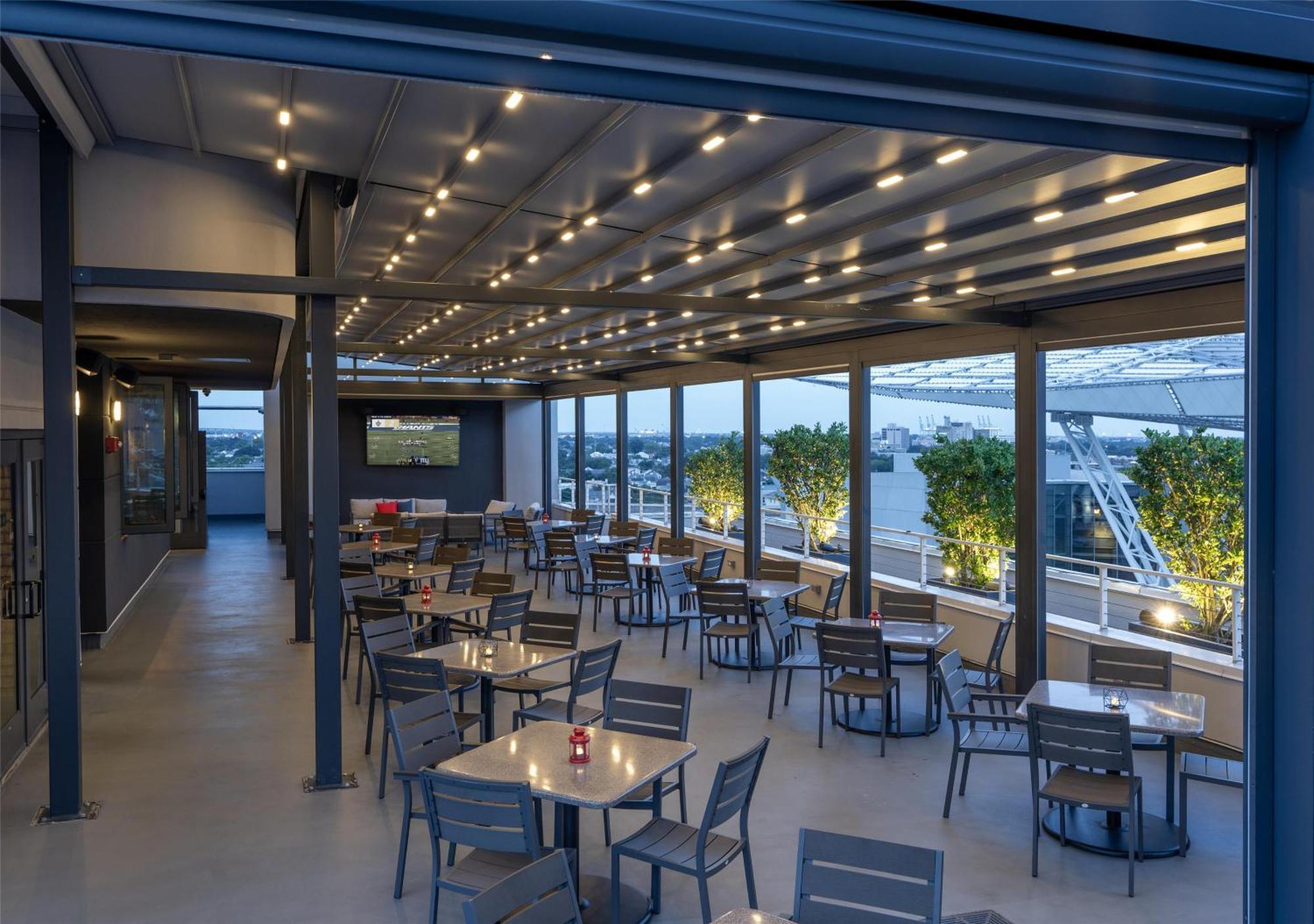 Hotel The Higgins New Orleans, Curio Collection By Hilton 4*