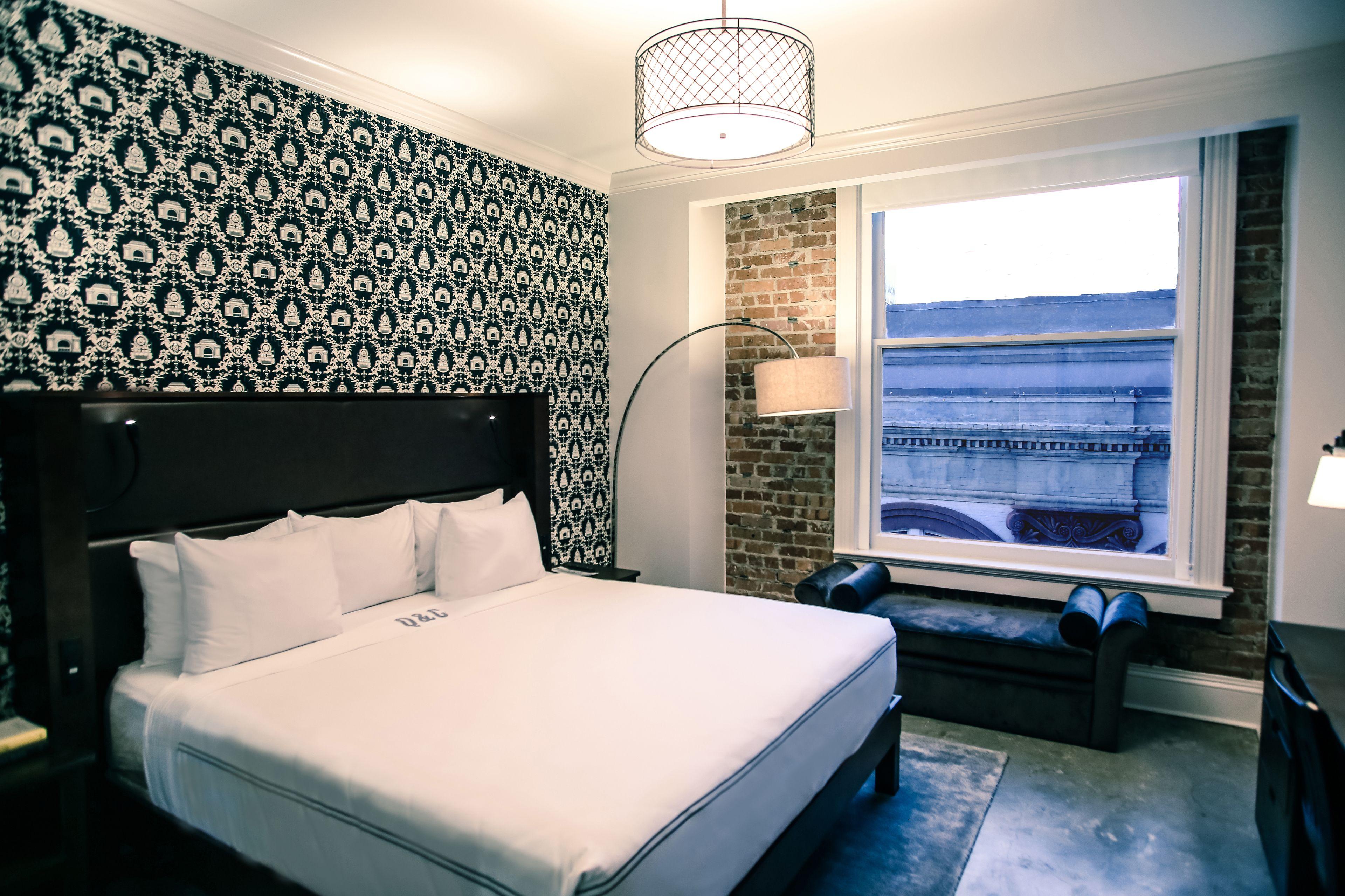 Q&c And Bar New Orleans, Autograph Collection Hotel