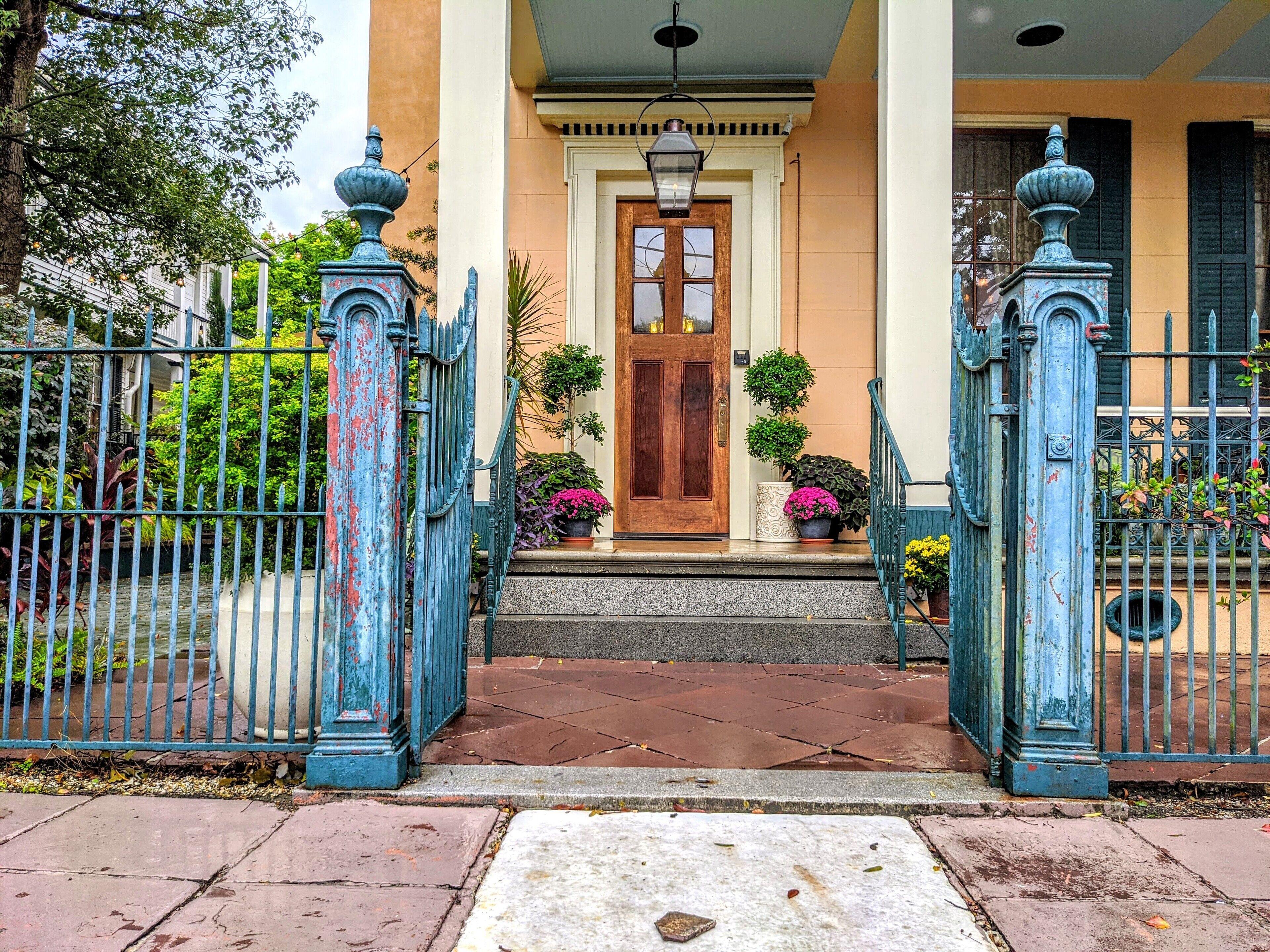 Parisian Courtyard New Orleans