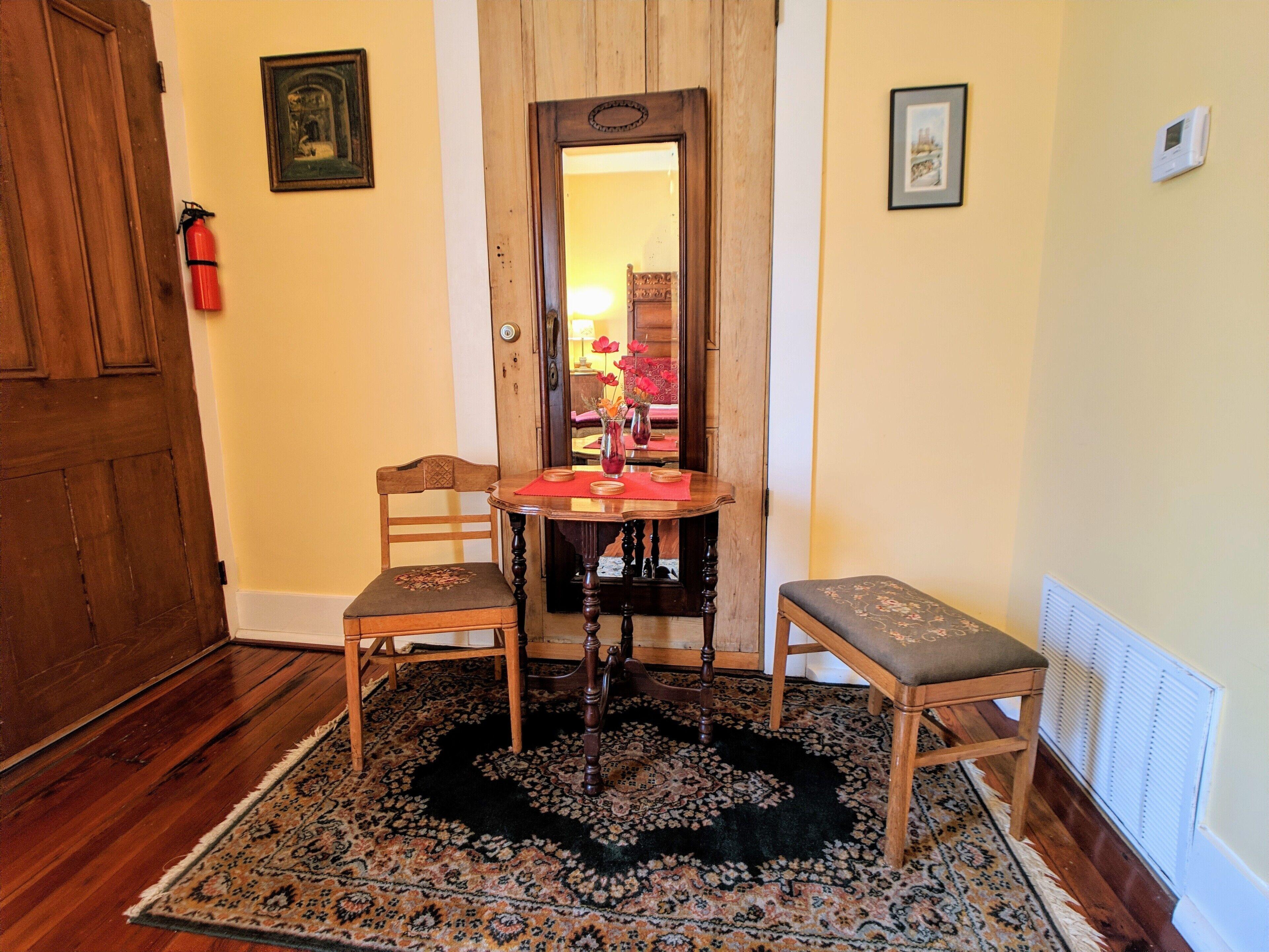 Parisian Courtyard Bed & Breakfast