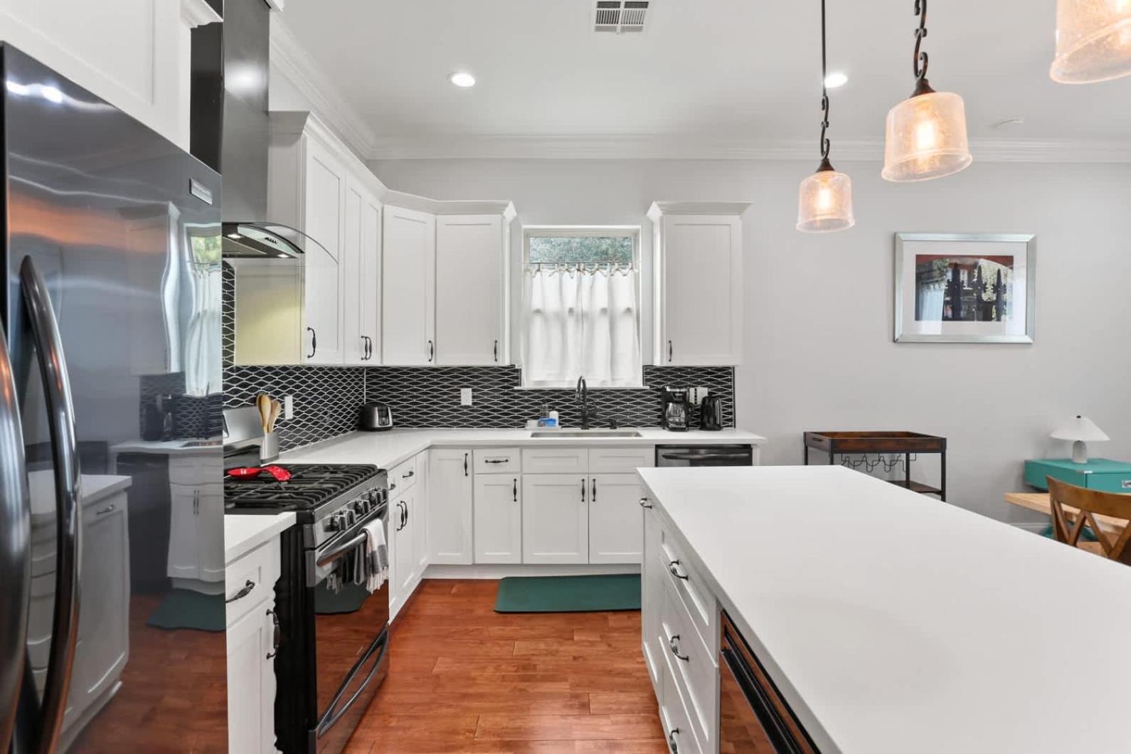 Holiday home Stylish 3br W Parking Balcony Walk Everywhere New Orleans