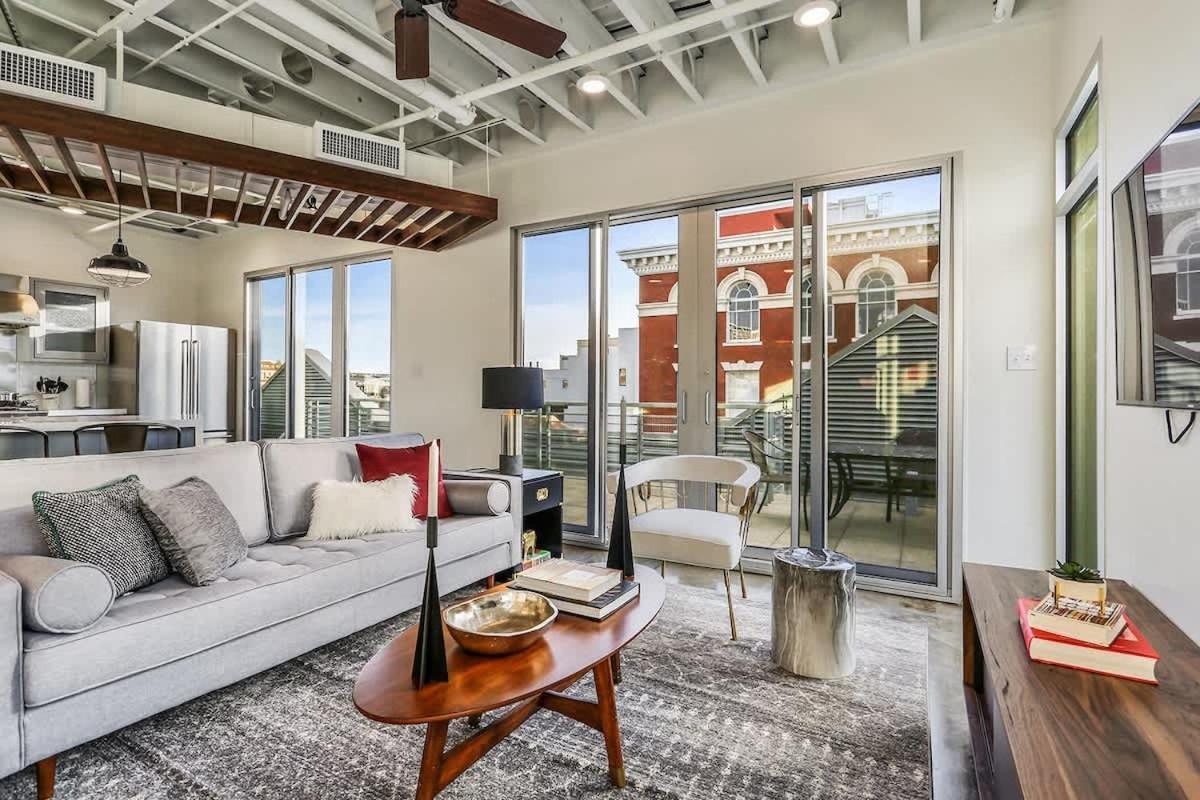 Luxury Two Bedroom Penthouse Apartment New Orleans