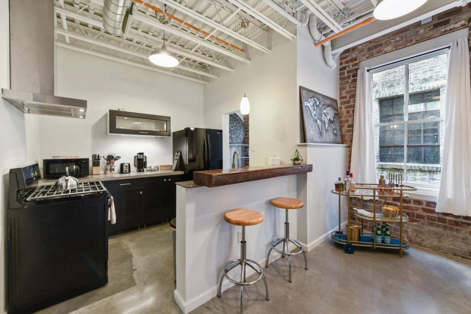 Warehouse District Intimate One Bedroom * New Orleans