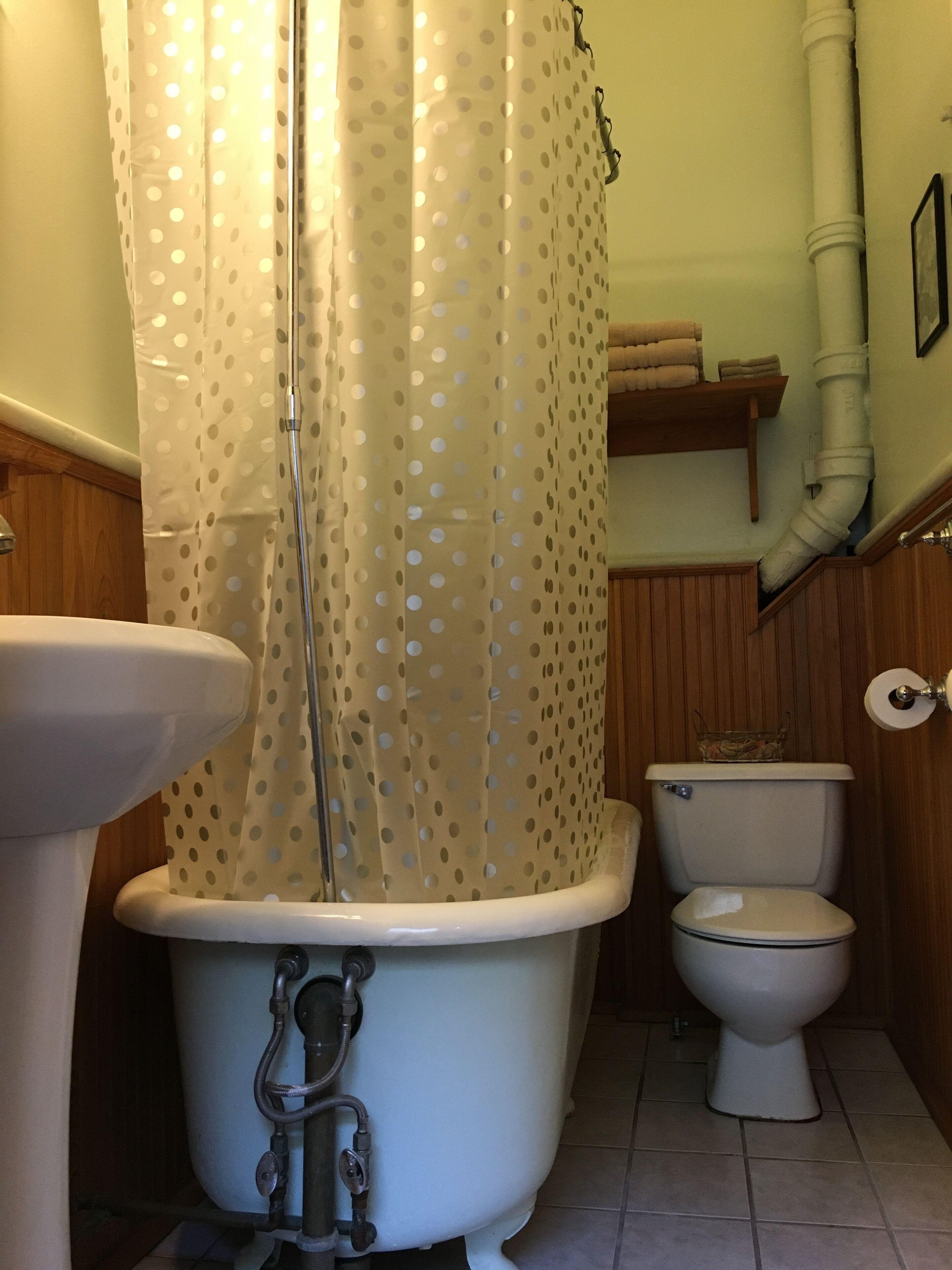 Bed & Breakfast Garden District