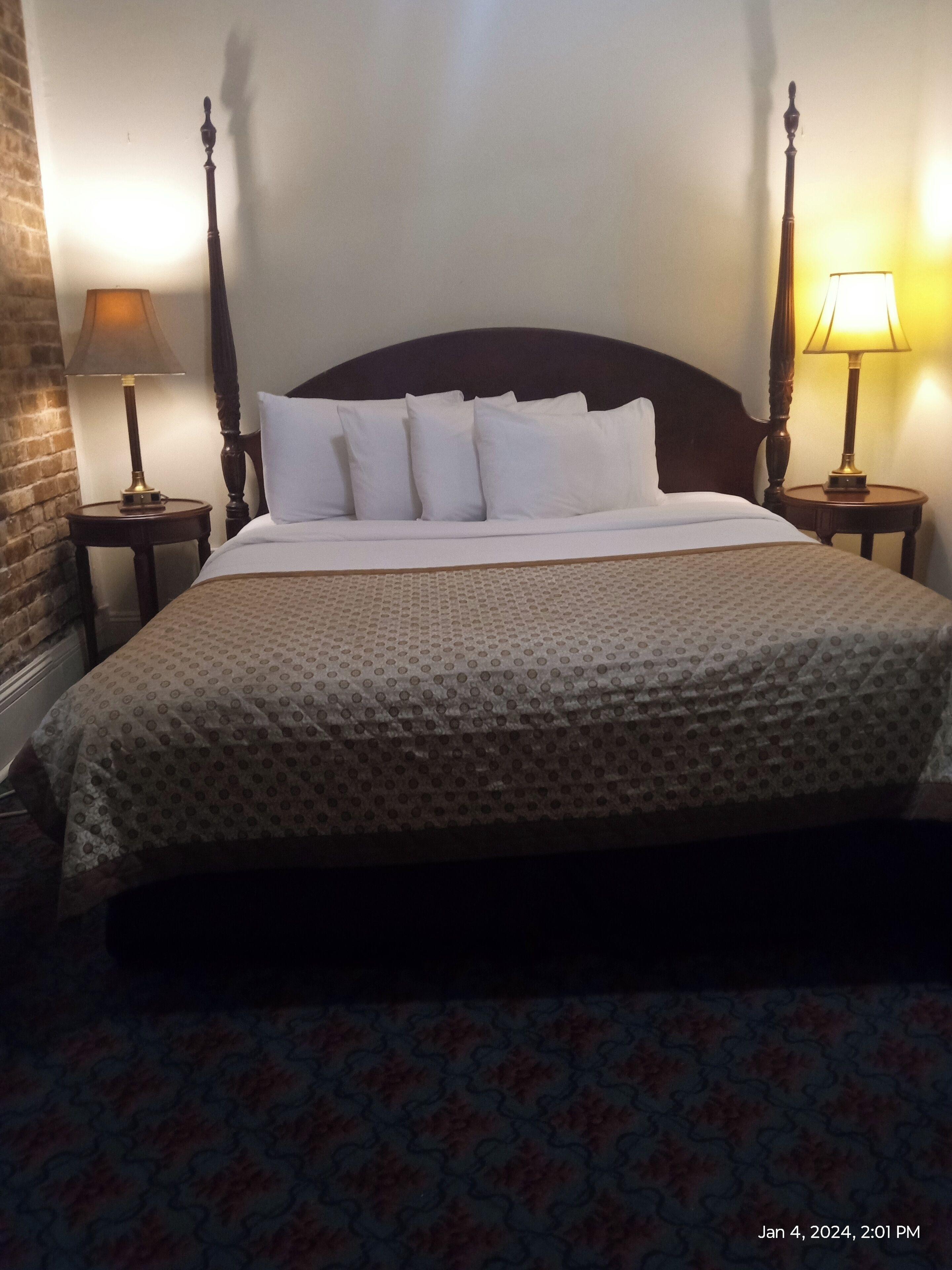 New Orleans Guest House Guest house 3*