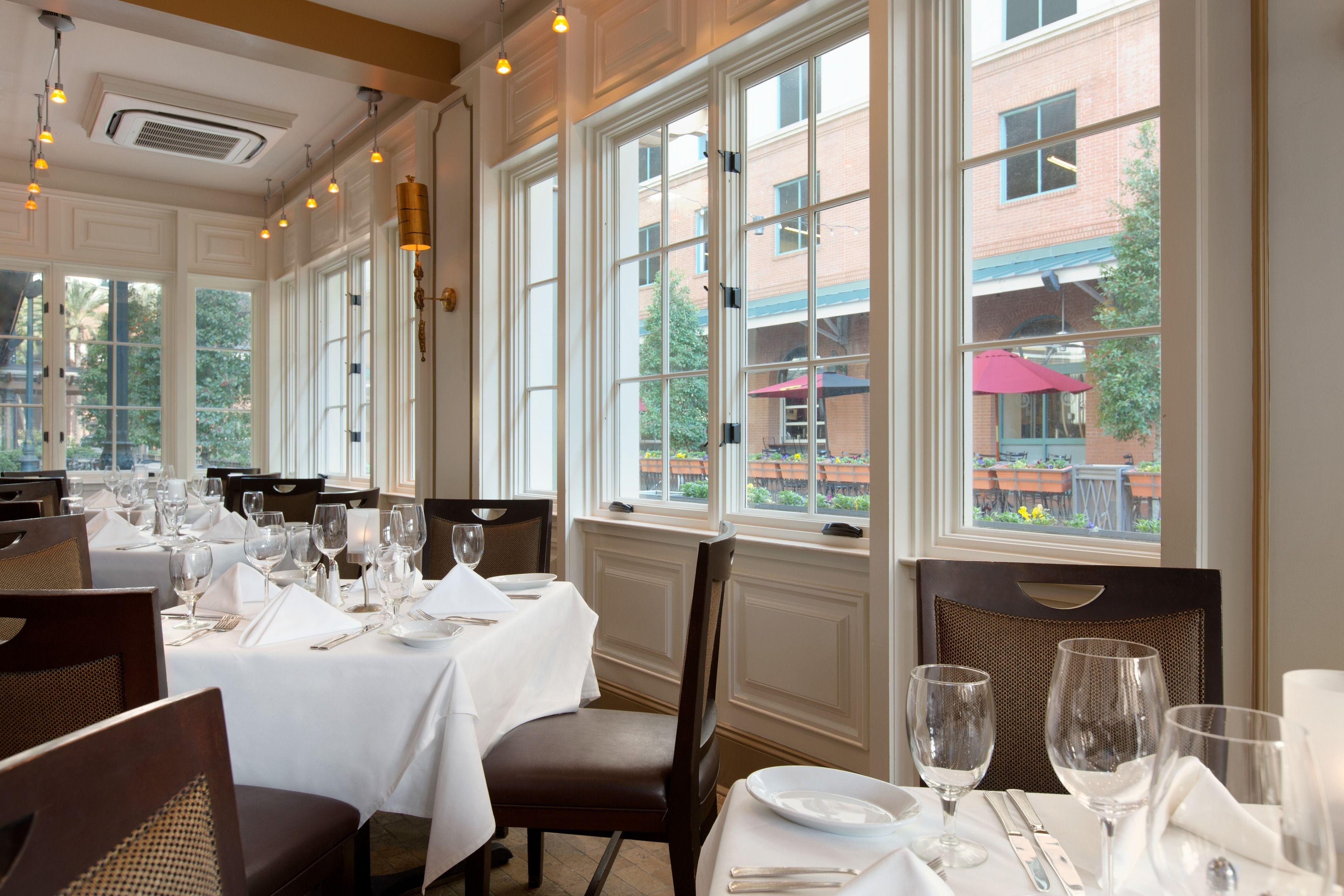 Hotel Harrah'S New Orleans, A Caesars Rewards Destination