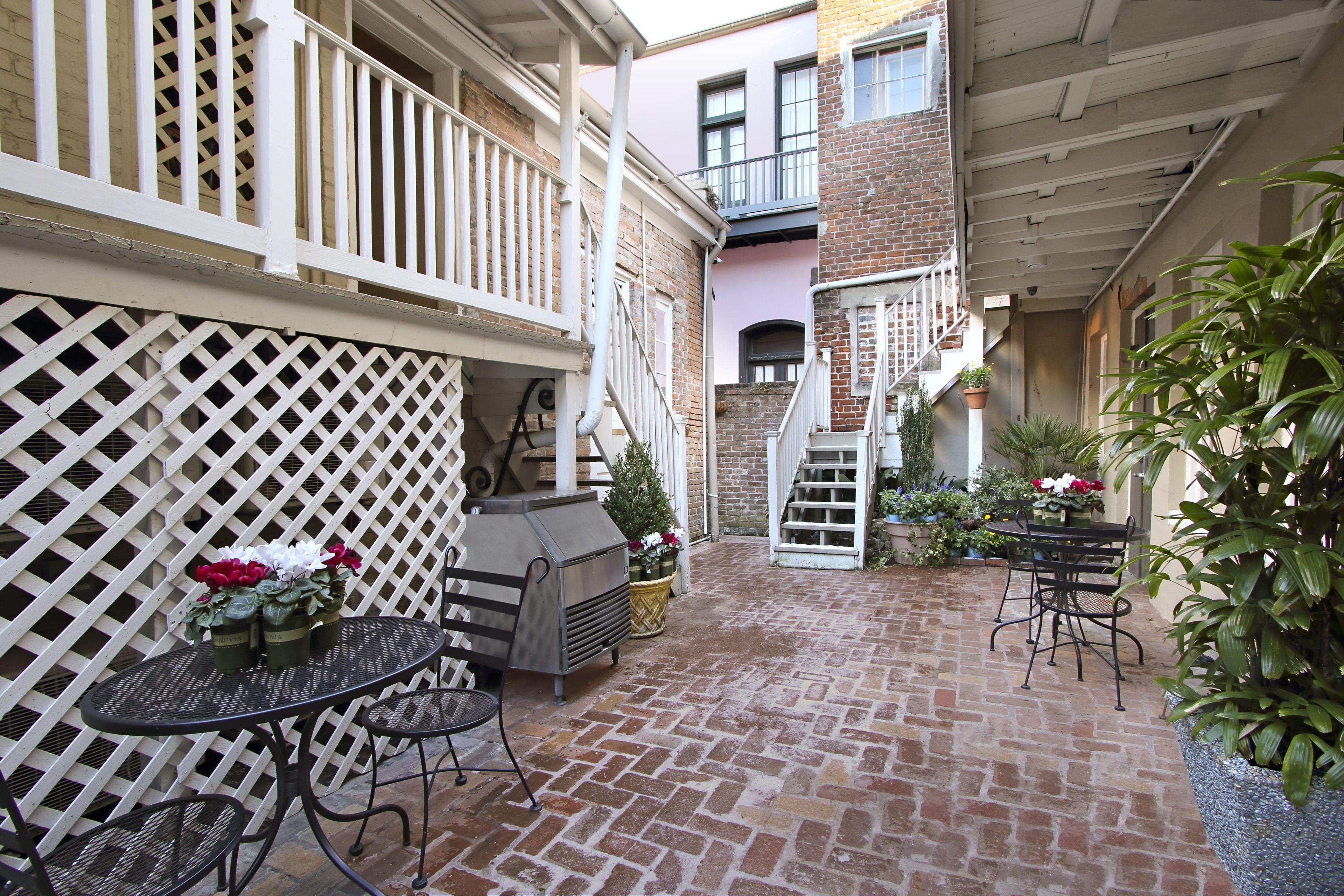 On Ursulines, A French Quarter 3* New Orleans