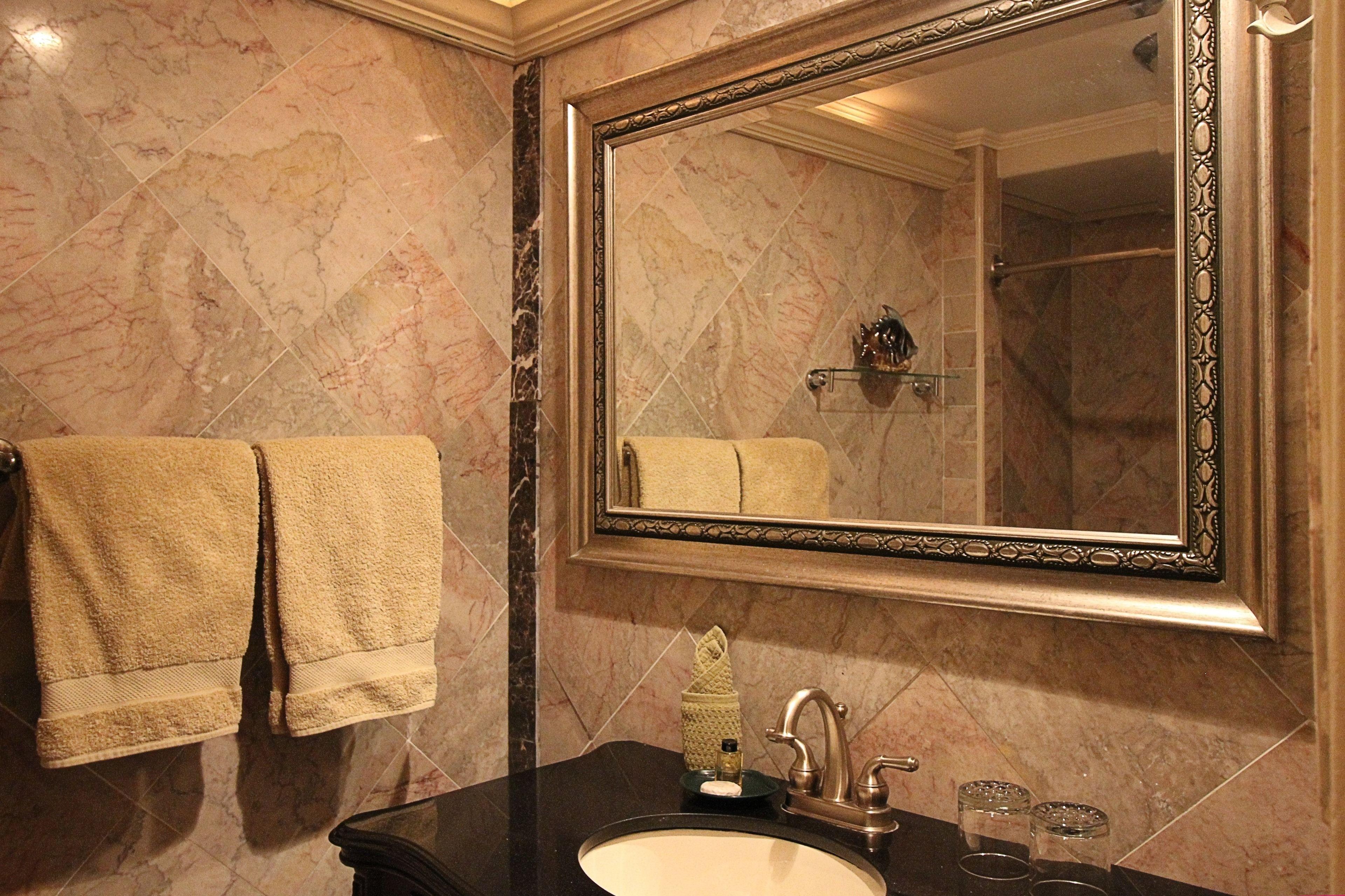 The Olivier House 2*