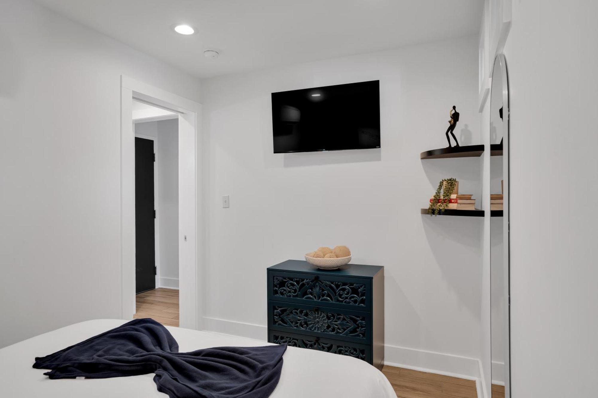 Elegant Across From Fq W Free Parking