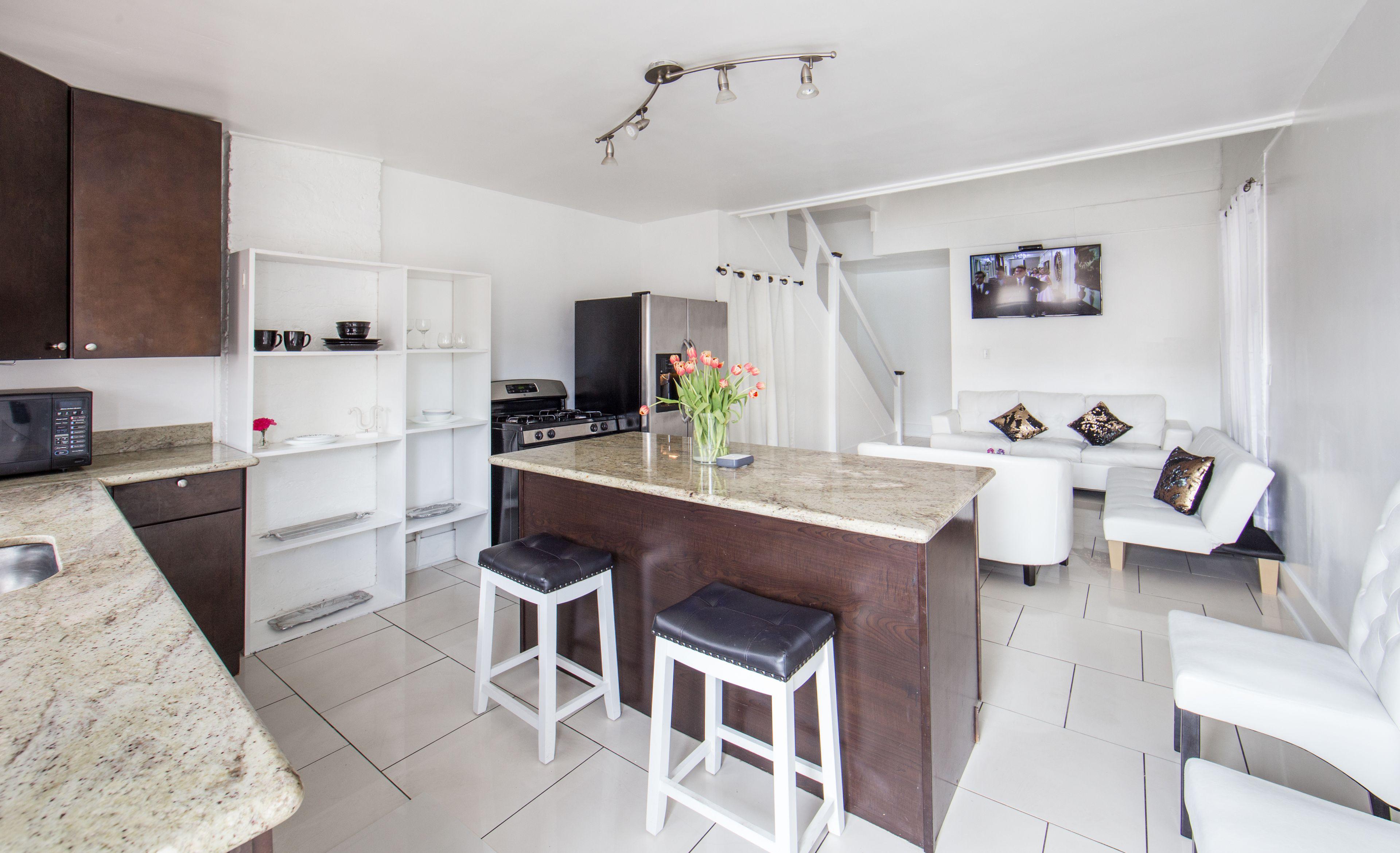 Motel Magazine Mansion New Orleans