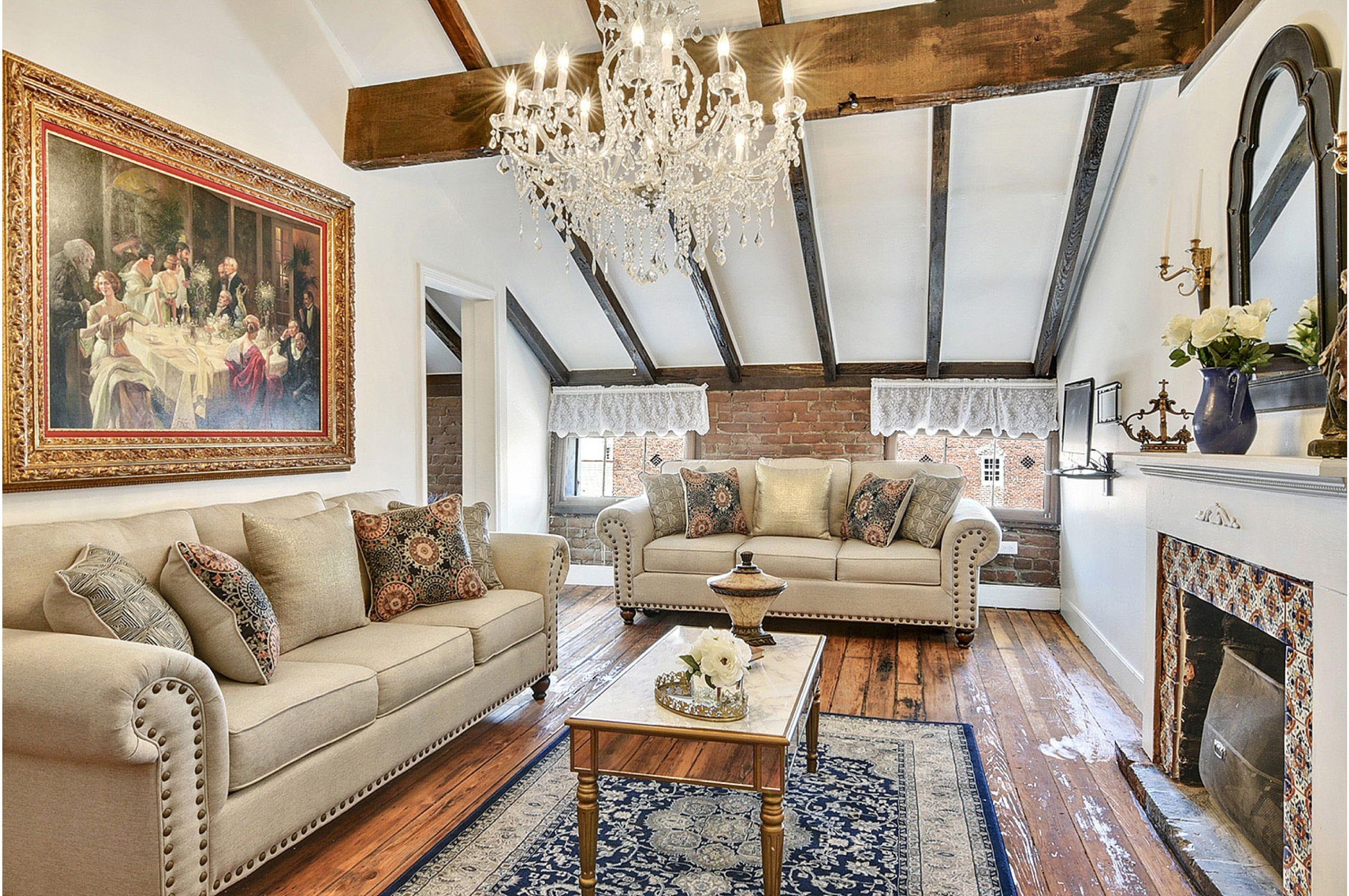 French Quarter Mansion Hotel