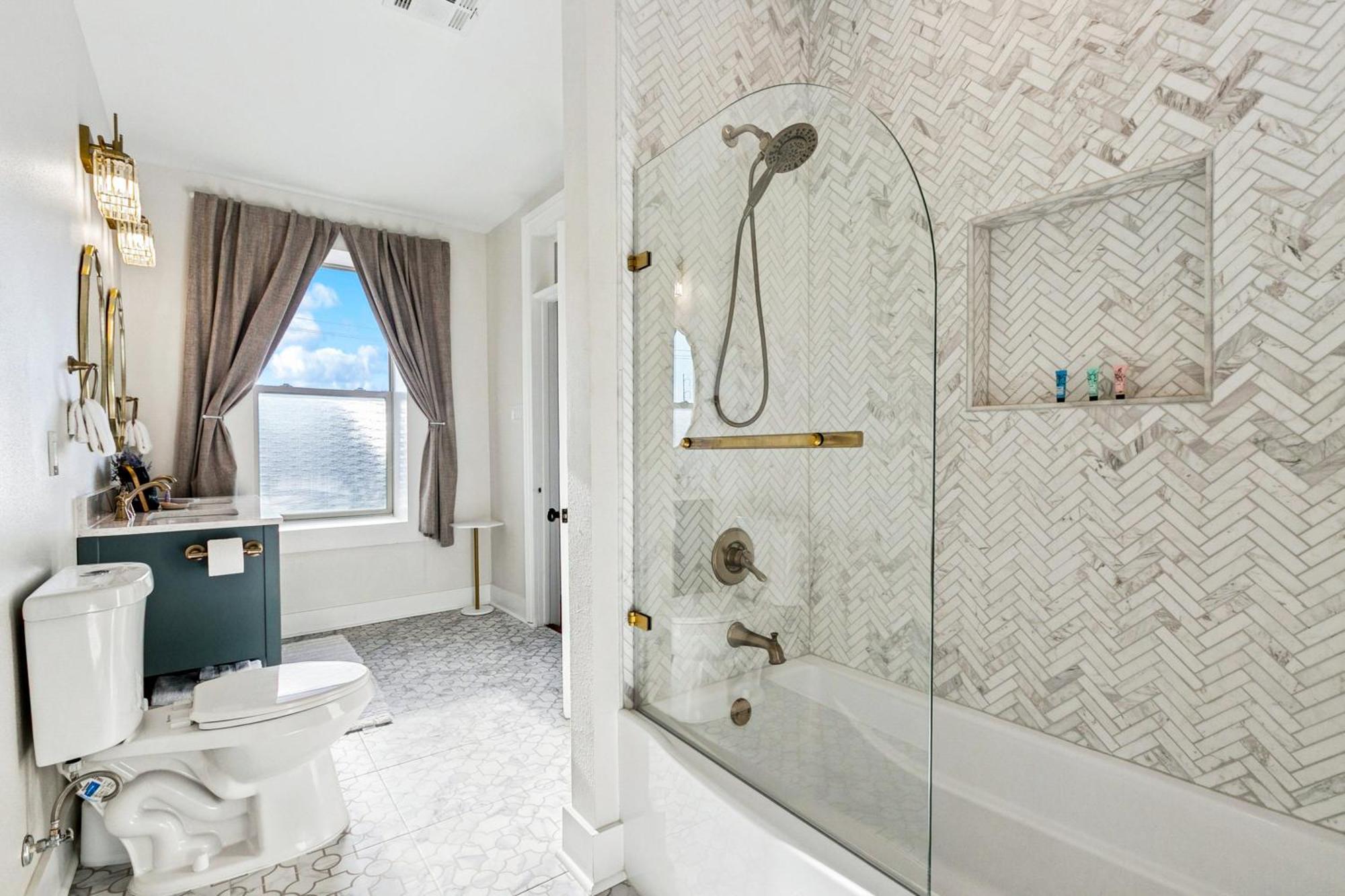 Stylish & Spacious In New Orleans