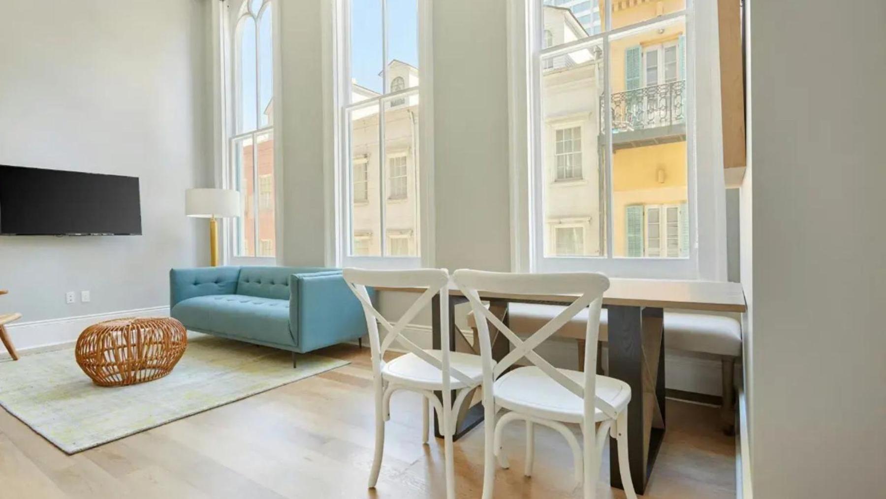 2 Units Steps To The French Quarter Bourbon St The Harlequin By Avantstay Hotel *