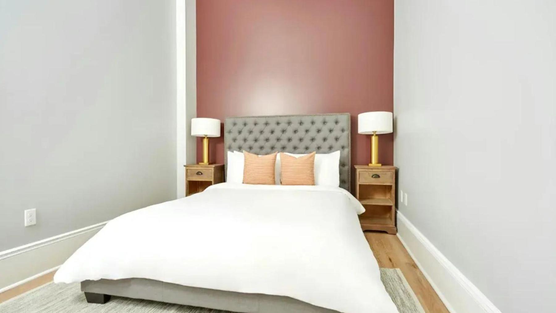 2 Units Steps To The French Quarter Bourbon St The Harlequin By Avantstay Hotel New Orleans