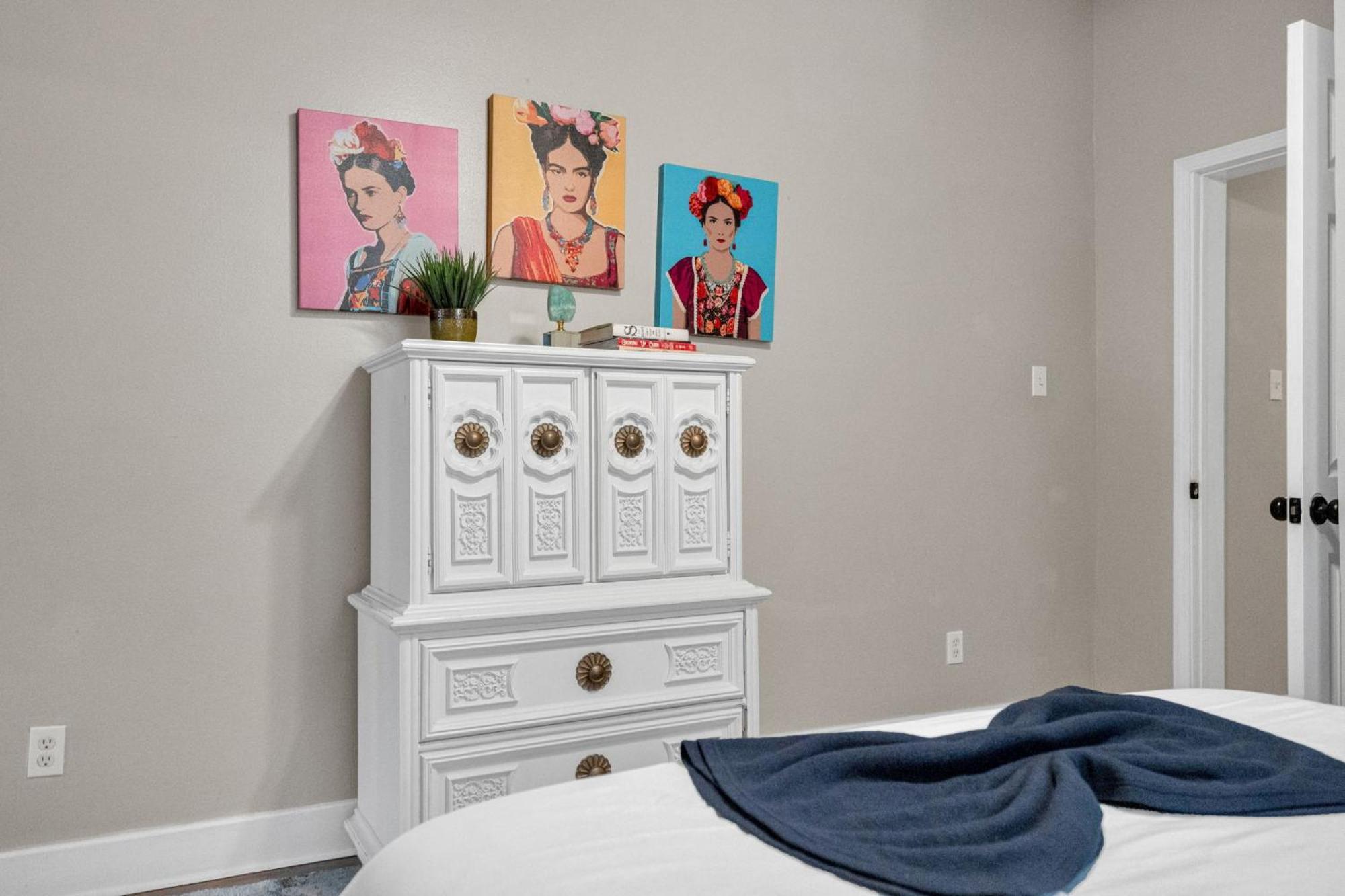 Mid-city Shotgun W High Ceilings & Near Streetcar New Orleans