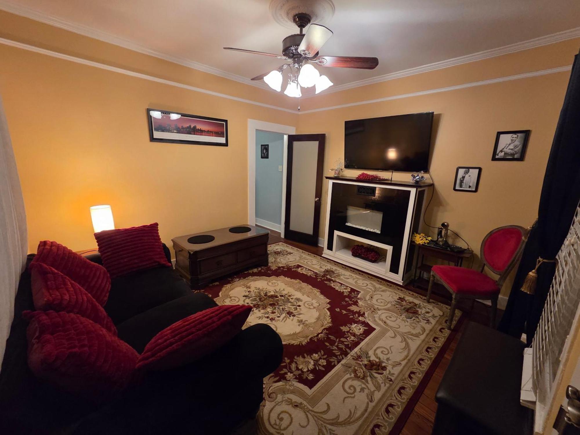 Apartment Private Bedroom Bath Sitting & Porch New Orleans