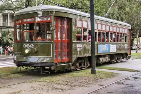 Walker Mansion On St Charles Ave - Unit 4