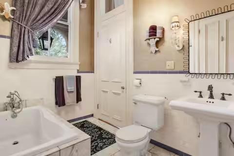 Walker Mansion On St Charles Ave - Unit 4 Apartment