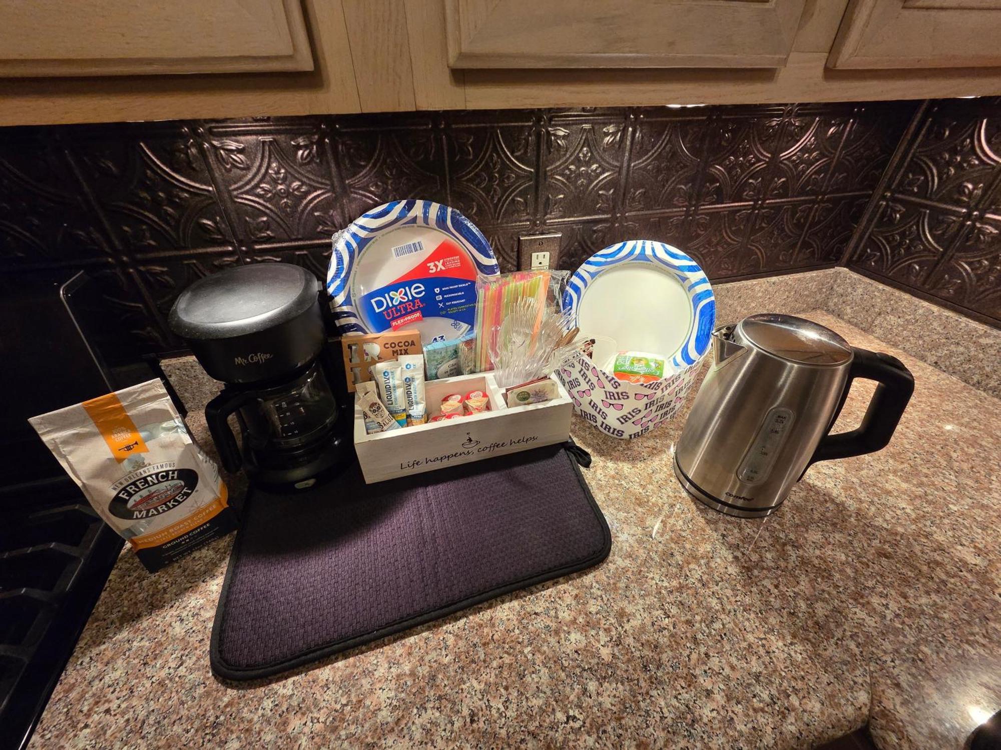 Apartment Private Bedroom Bath Sitting & Porch