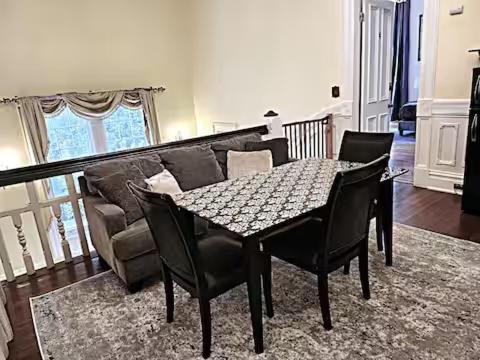 Walker Mansion On St Charles Ave - Unit 4 Apartment