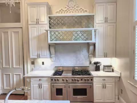 Walker Mansion On St Charles Ave - Unit 4 Apartment *