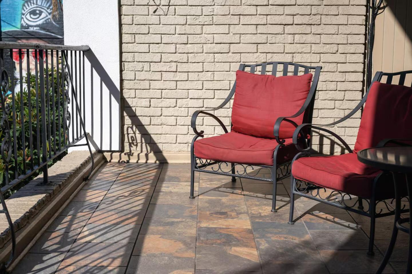 Elegant 1br W Pool & Hot Tub On Frenchmen St