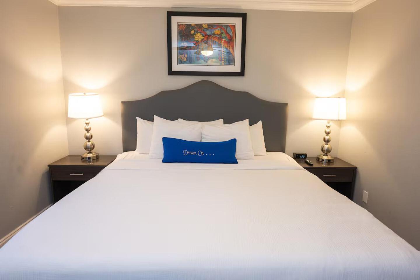 Elegant 1br W Pool & Hot Tub On Frenchmen St New Orleans