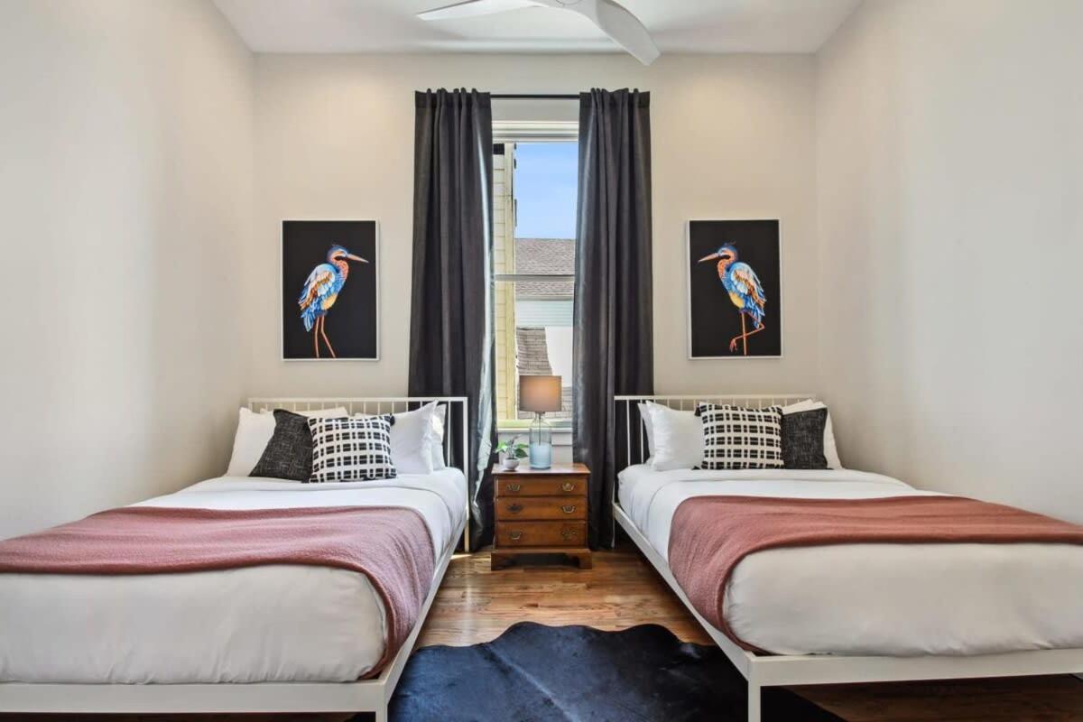 Gorgeous Grand With Heated Pool * New Orleans